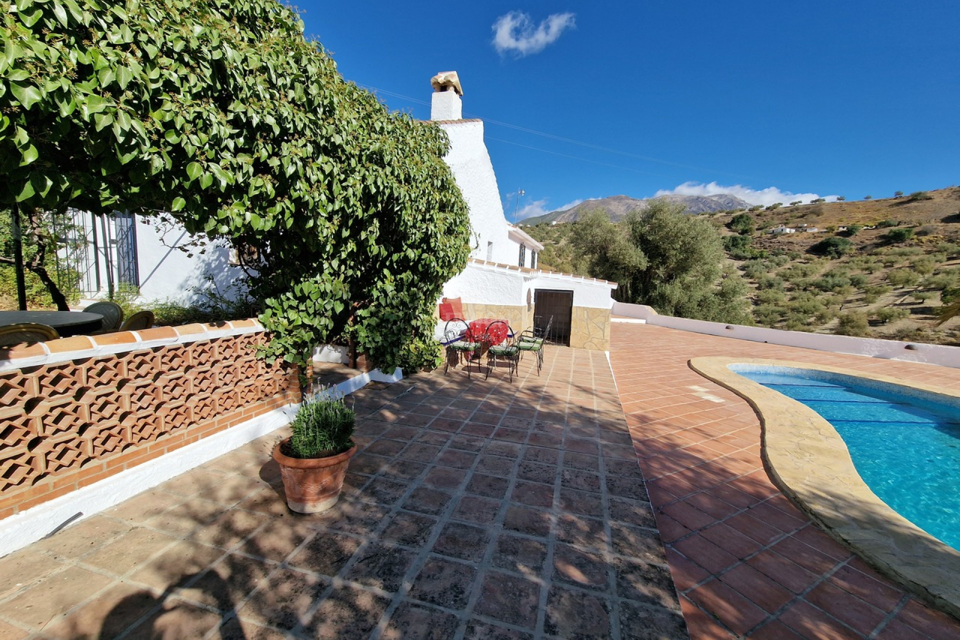 Resale - Villa - Vinuela - Inland