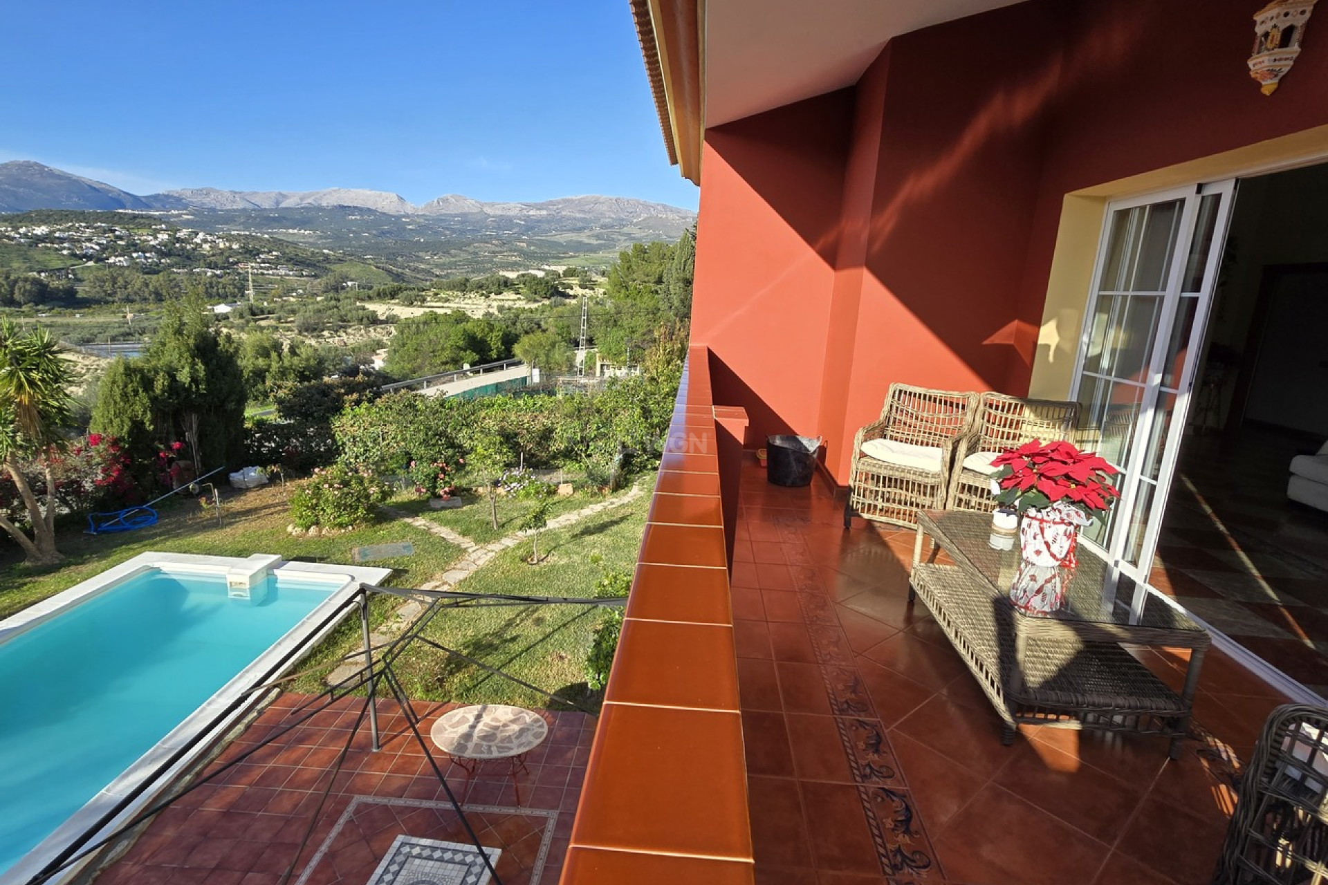 Resale - Villa - Vinuela - Inland