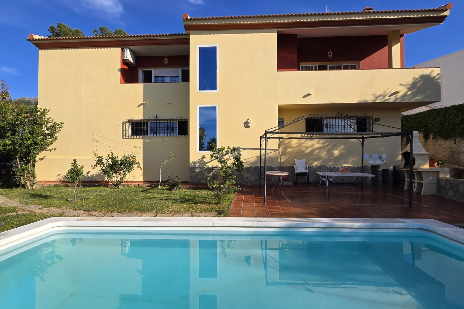 Resale - Villa - Vinuela - Inland