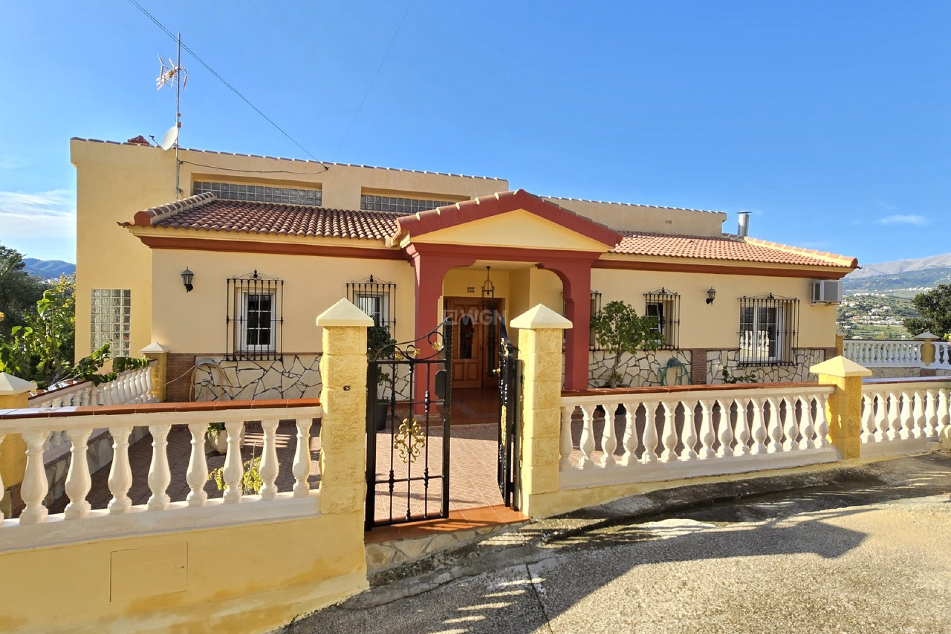 Resale - Villa - Vinuela - Inland