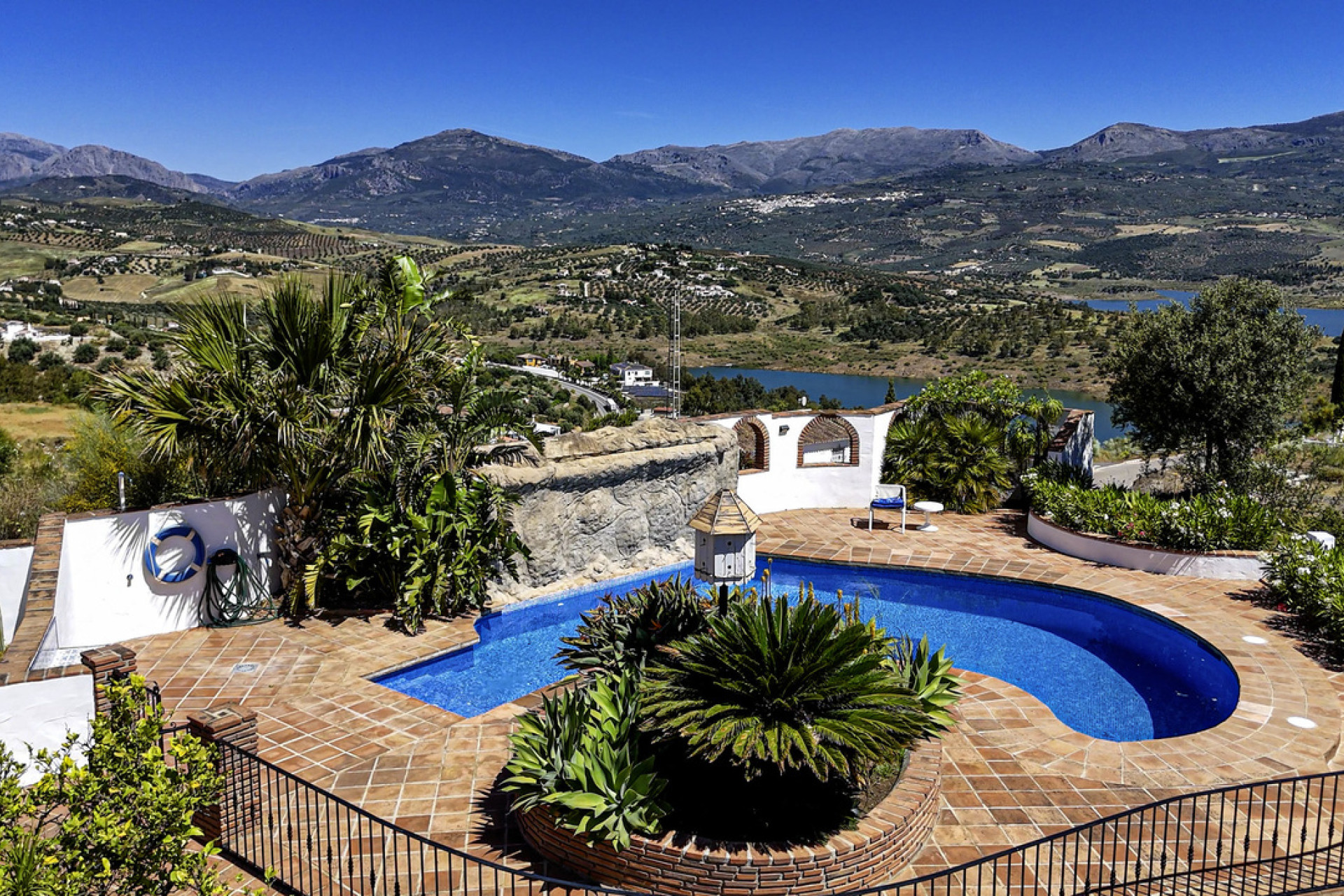 Resale - Villa - Vinuela - Inland