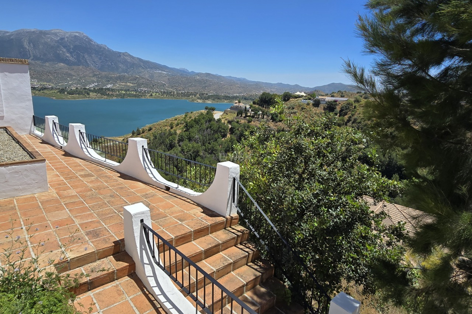 Resale - Villa - Vinuela - Inland