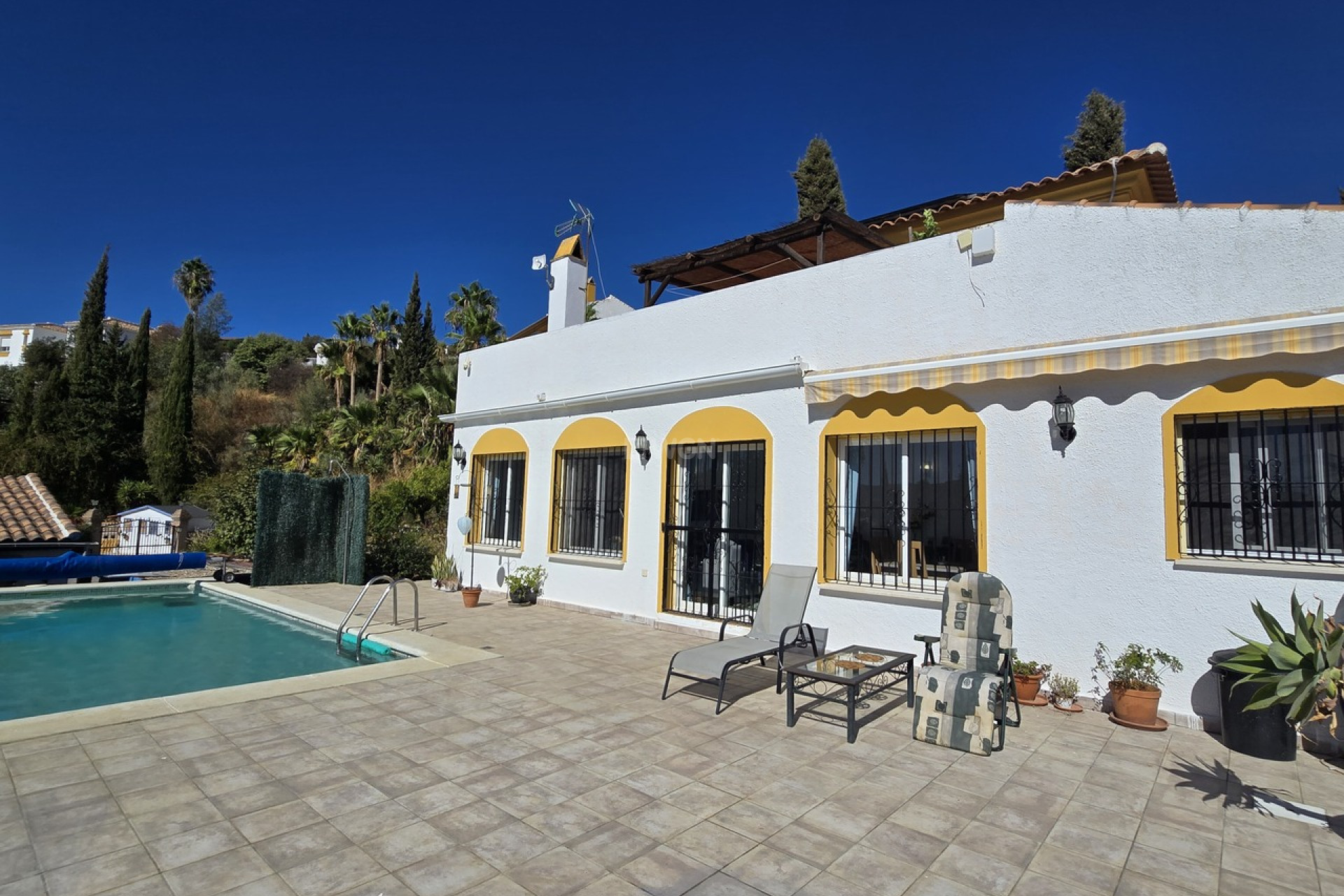 Resale - Villa - Vinuela - Inland