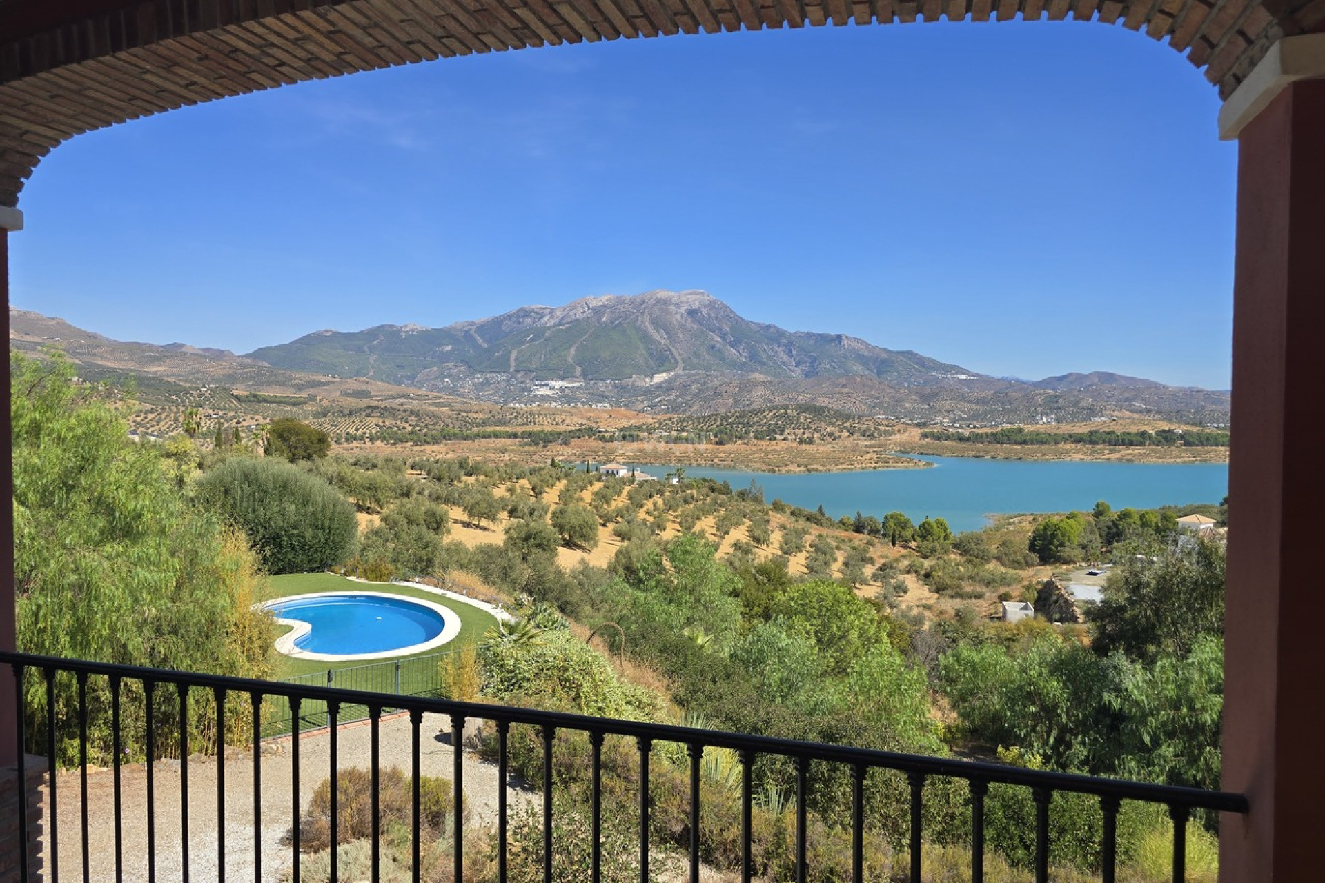 Resale - Villa - Vinuela - Inland