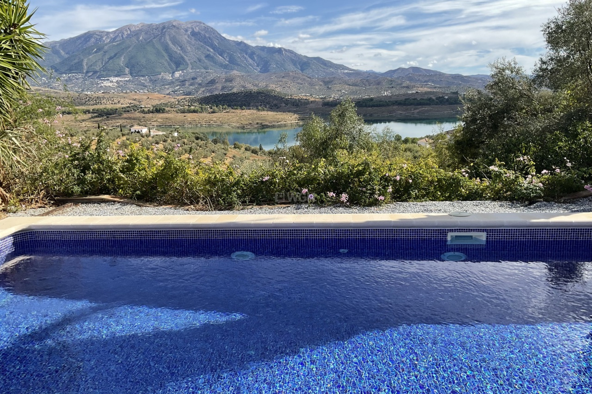 Resale - Villa - Vinuela - Inland