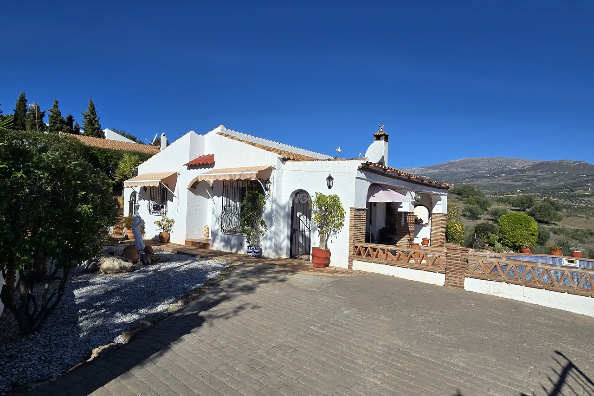 Resale - Villa - Vinuela - Inland