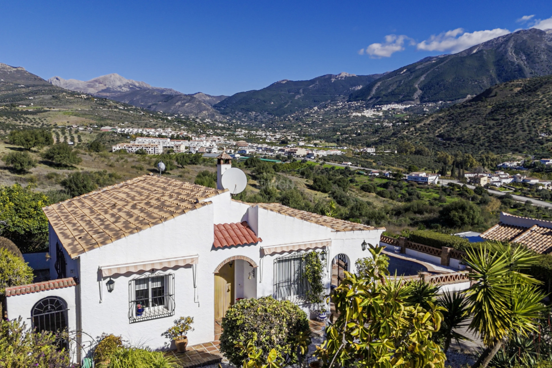 Resale - Villa - Vinuela - Inland