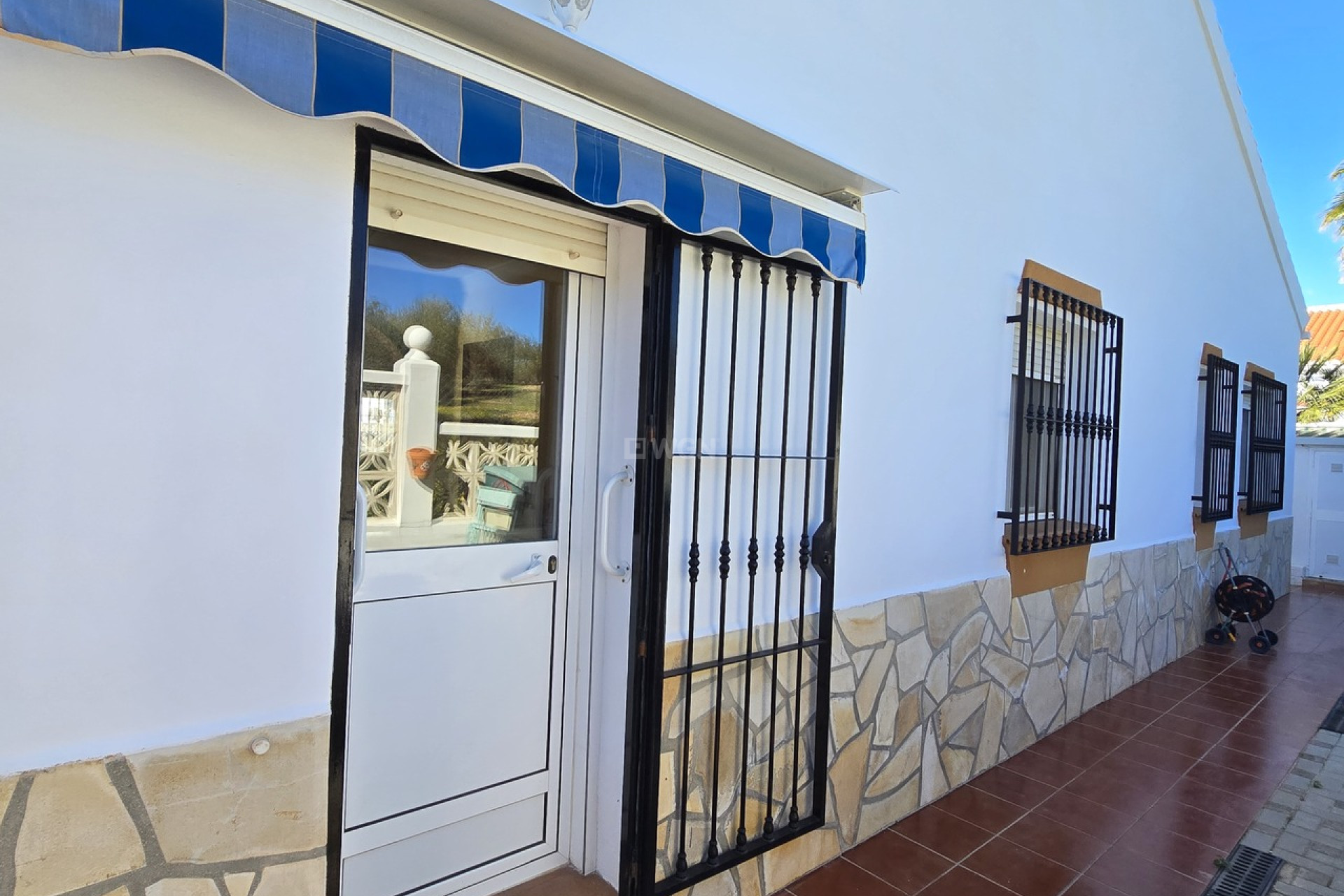 Resale - Villa - Vinuela - Inland
