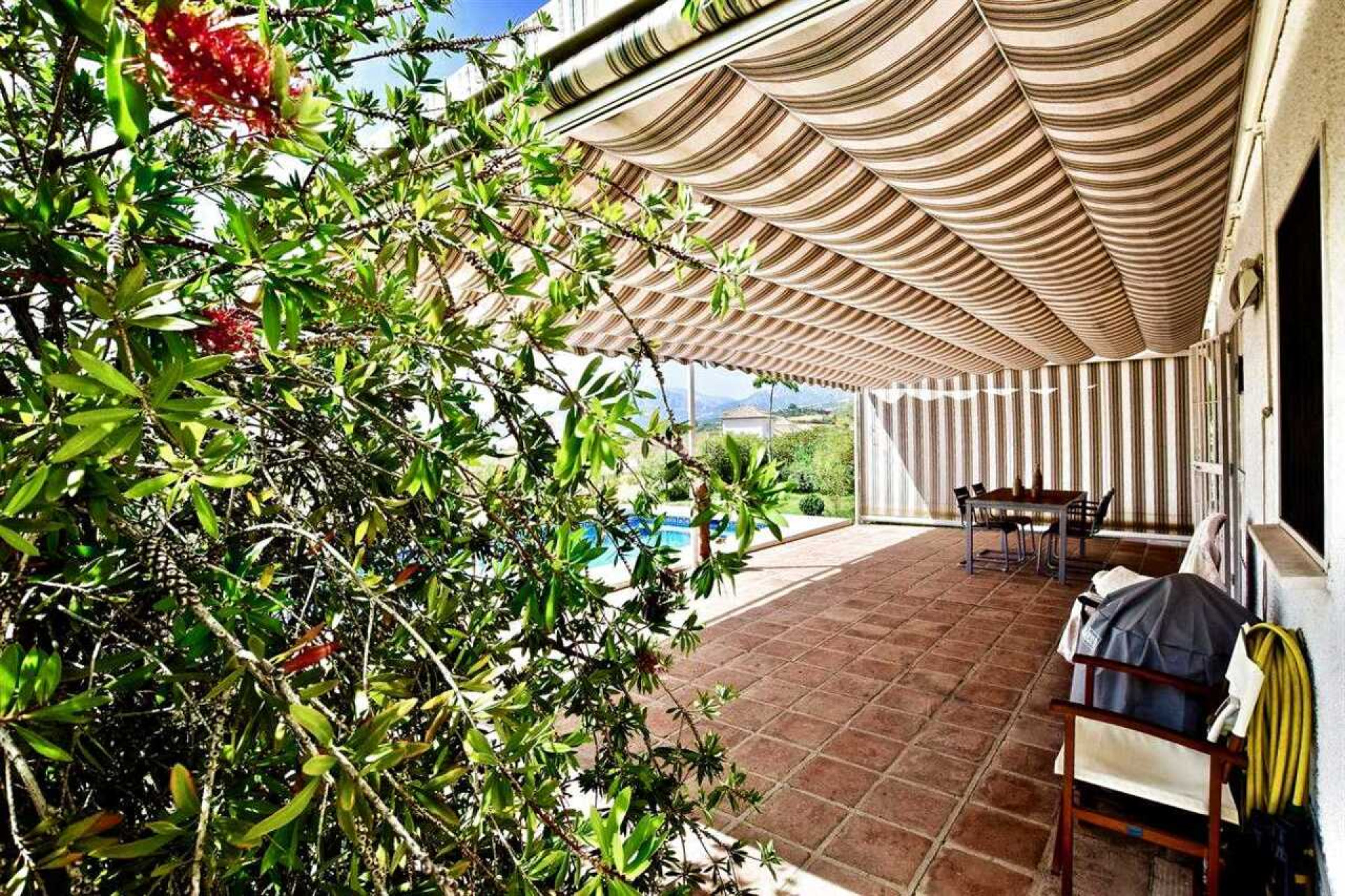 Resale - Villa - Vinuela - Inland