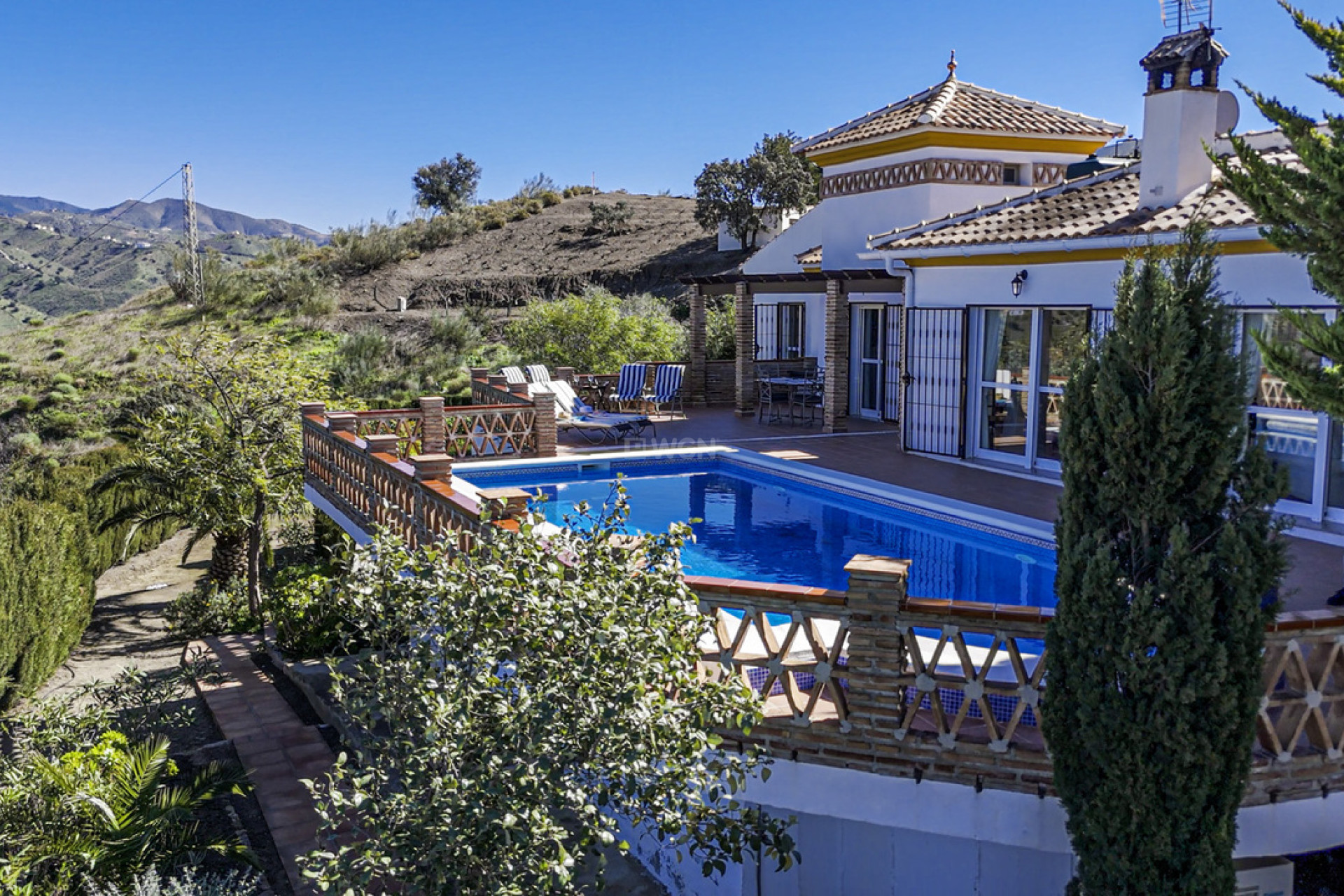 Resale - Villa - Vinuela - Inland