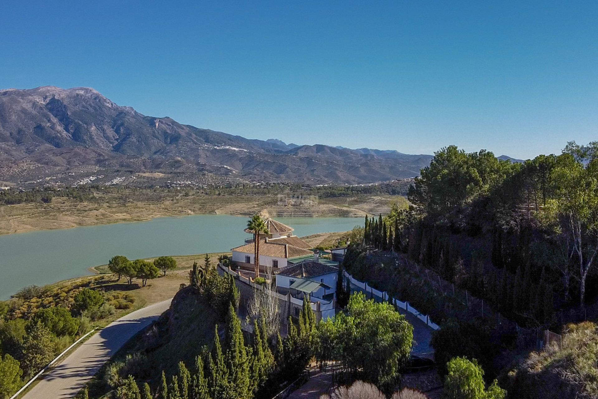 Resale - Villa - Vinuela - Inland