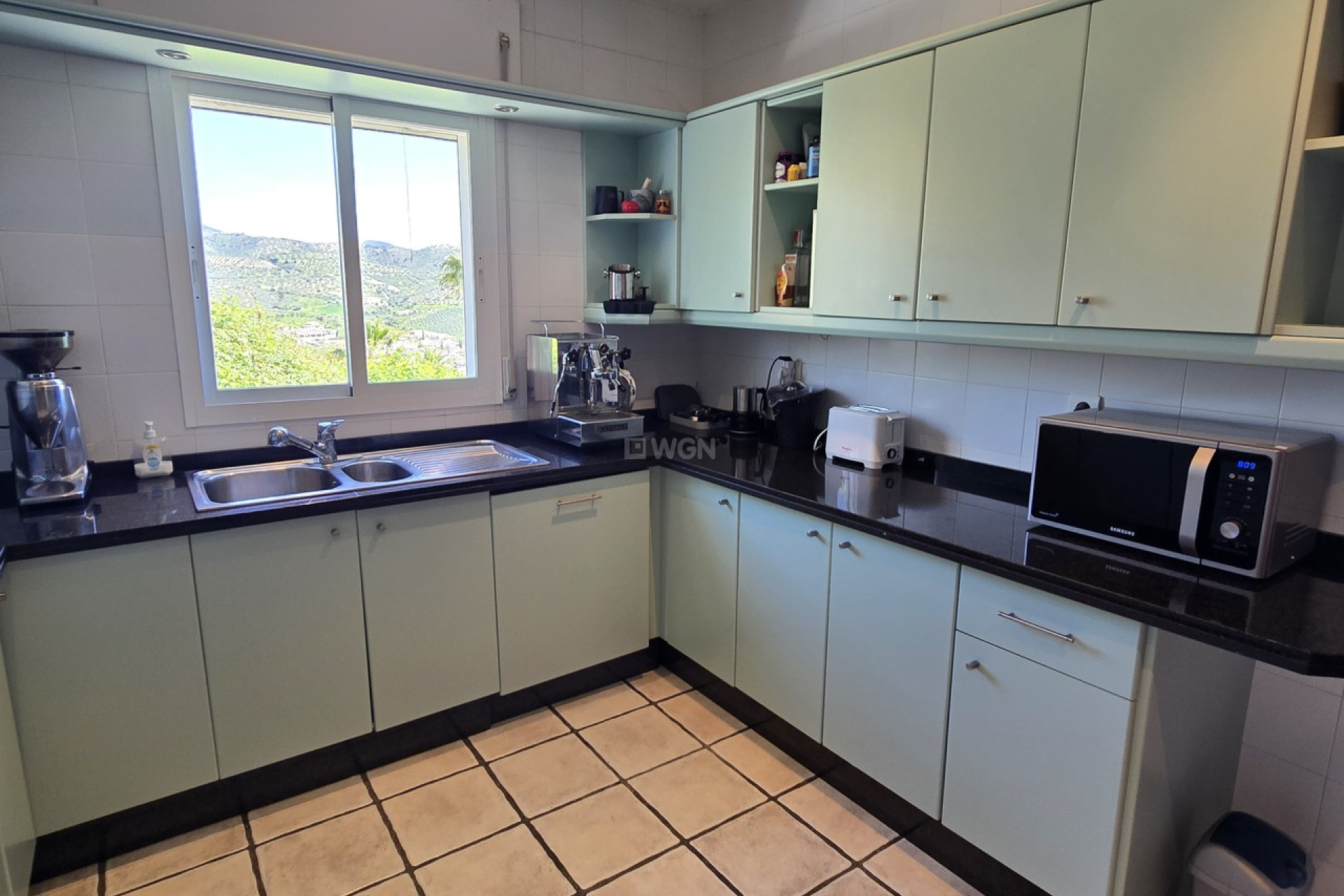 Resale - Villa - Vinuela - Inland