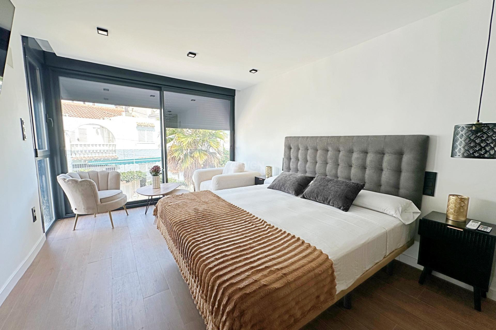 Reventa - Adosado - Torrevieja - Calas Blanca