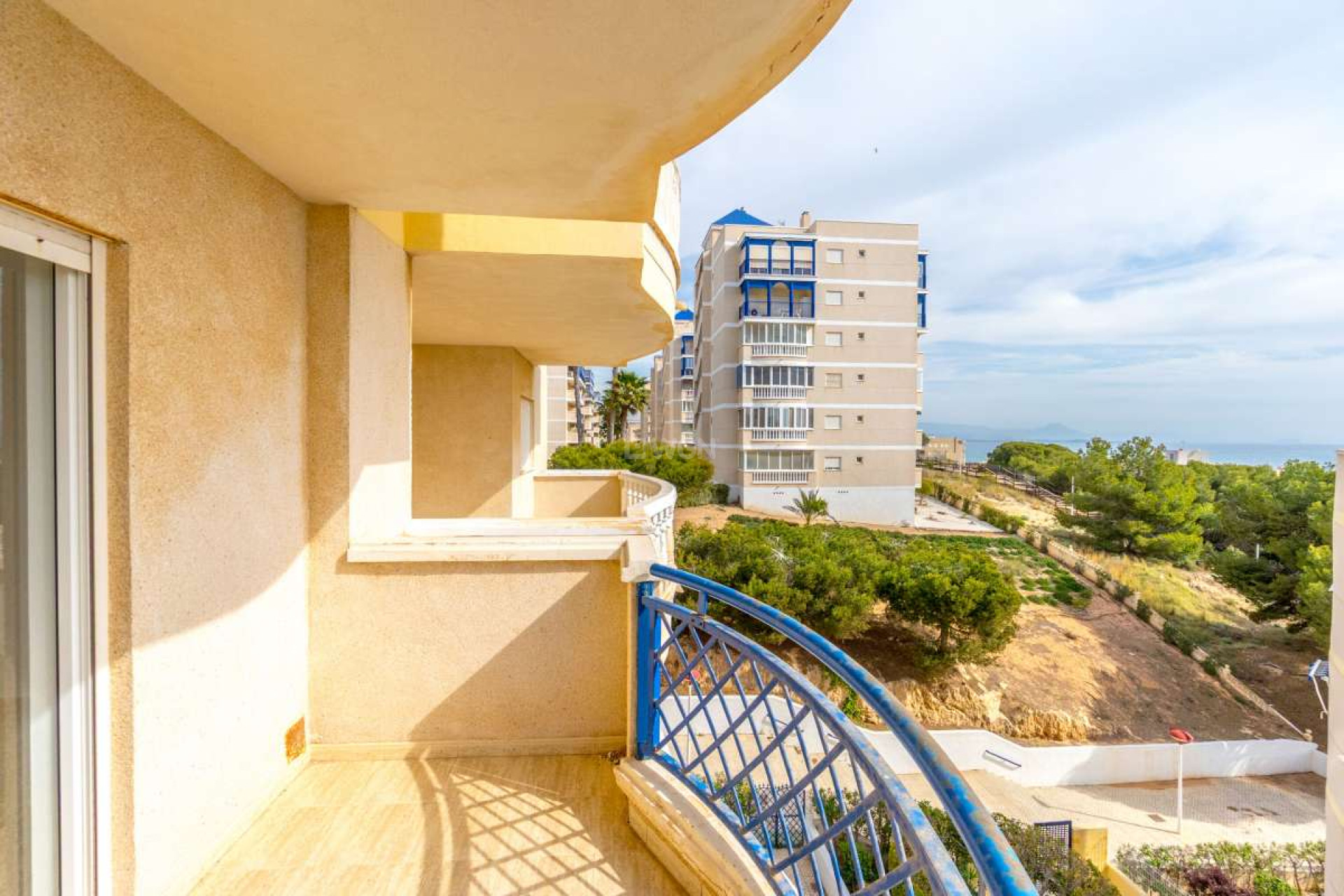 Reventa - Apartamento / piso - Arenales del Sol - Costa Blanca