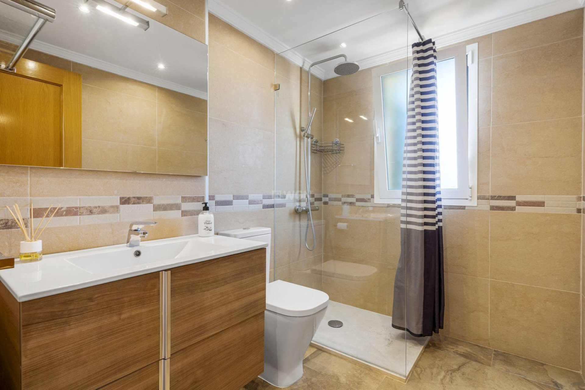 Reventa - Apartamento / piso - Benalmadena - Costa del Sol