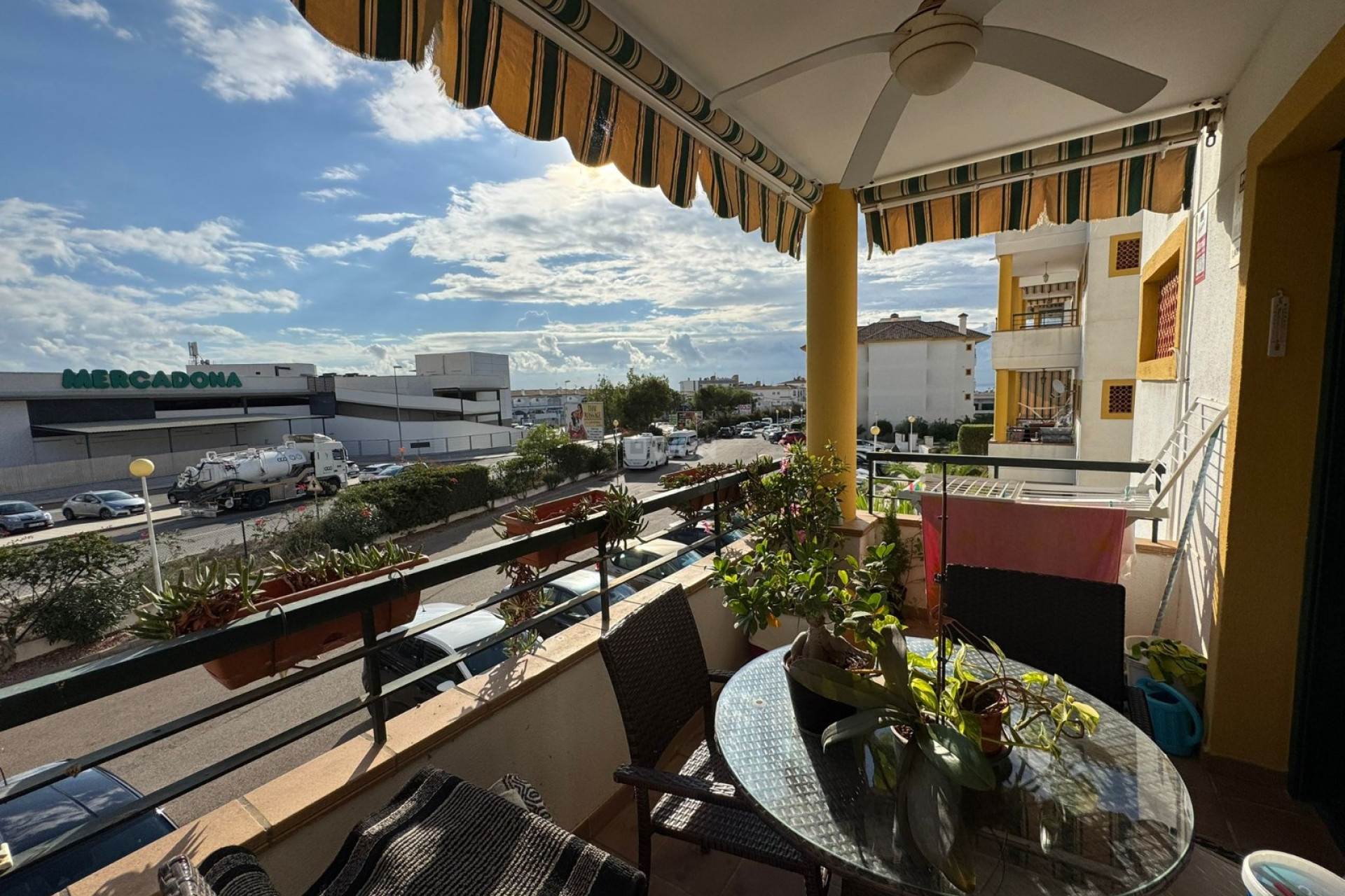 Reventa - Apartamento / piso - Dehesa de Campoamor - Costa Blanca