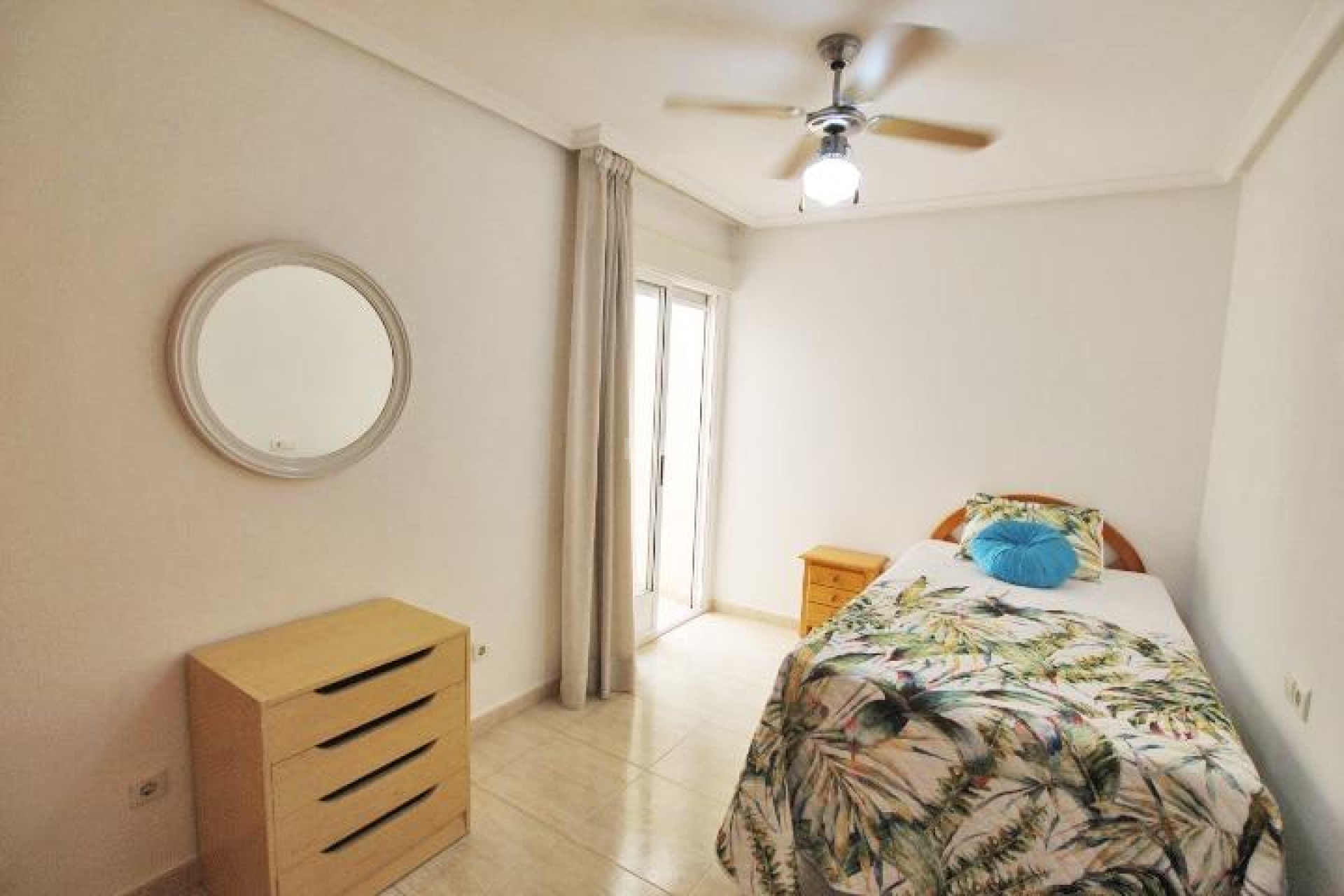 Reventa - Apartamento / piso - Guardamar del Segura - Calle Cartagena