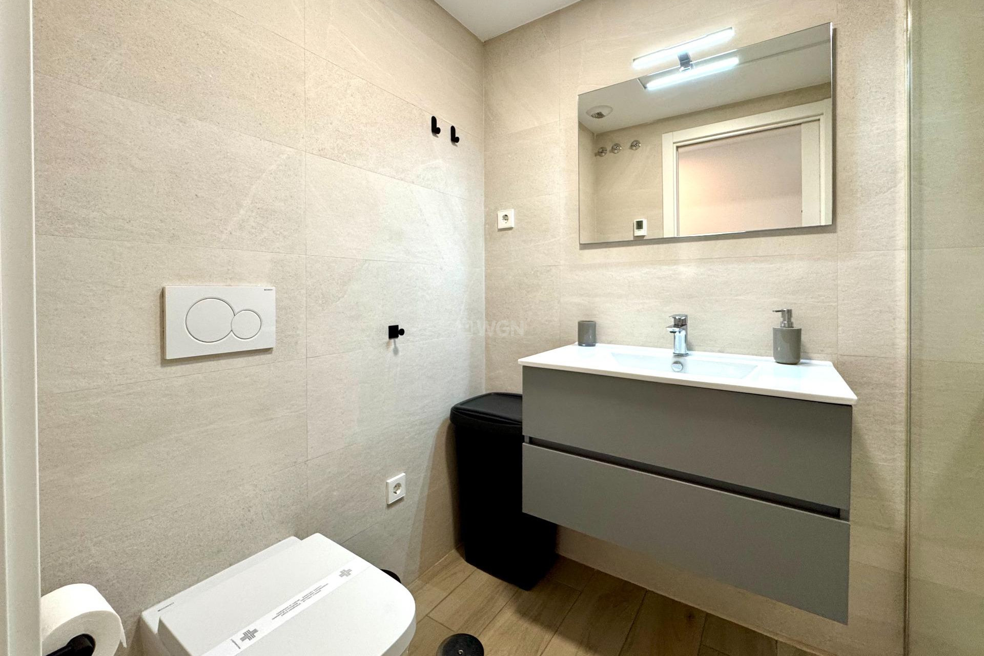 Reventa - Apartamento / piso - Los Alcázares - Dolores de Pacheco-Santa Rosalía