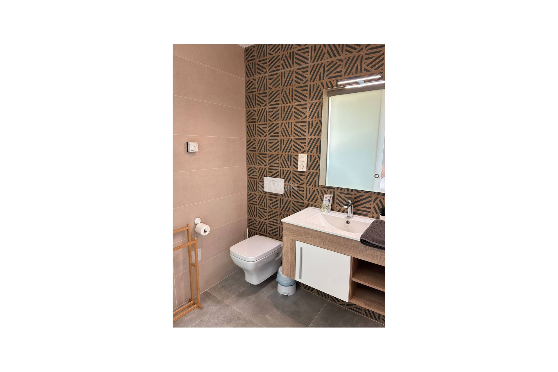 Reventa - Apartamento / piso - Los Almendros (Orihuela-Costa) - Costa Blanca