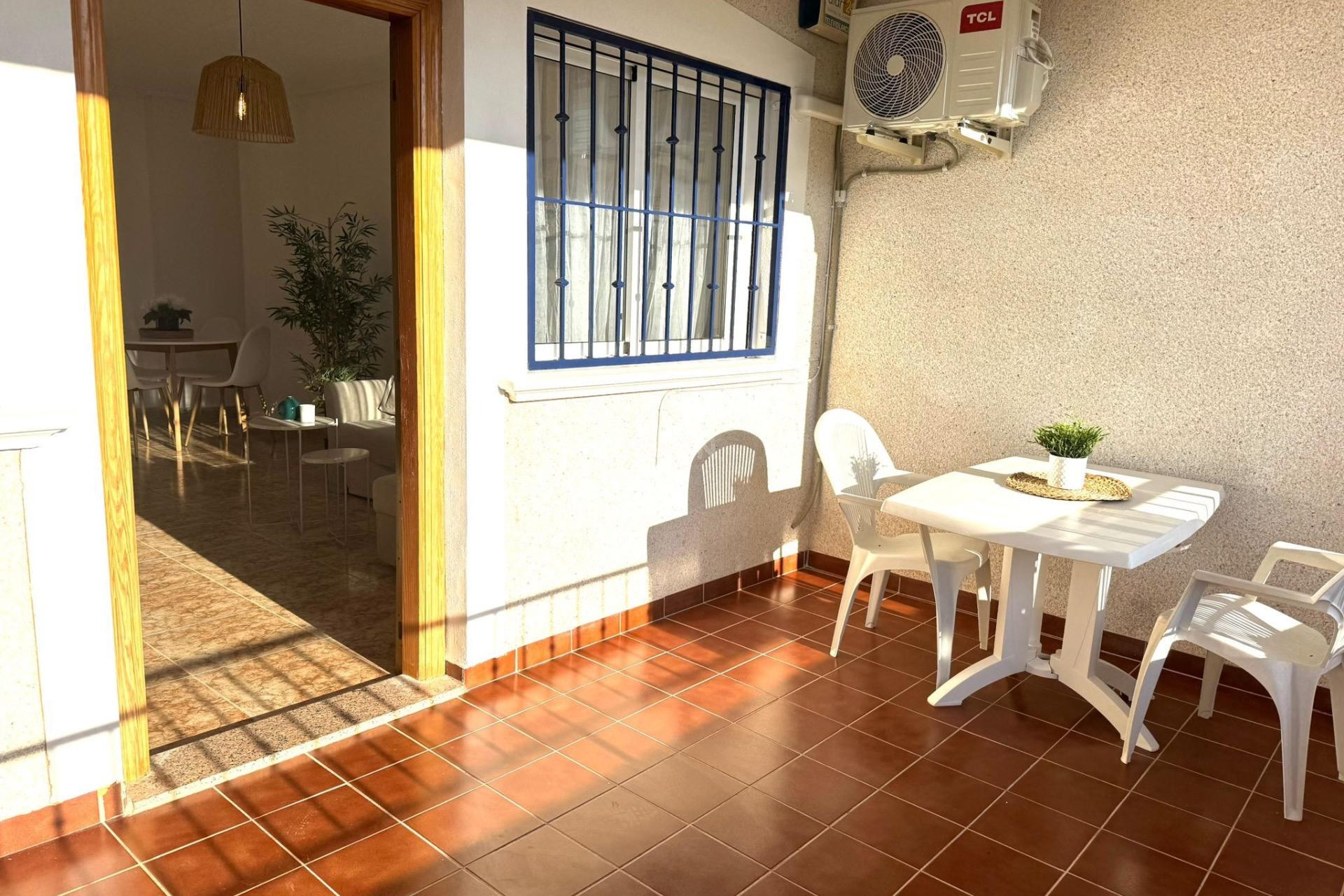 Reventa - Apartamento / piso - Orihuela - Urbanización Perla Del Mar