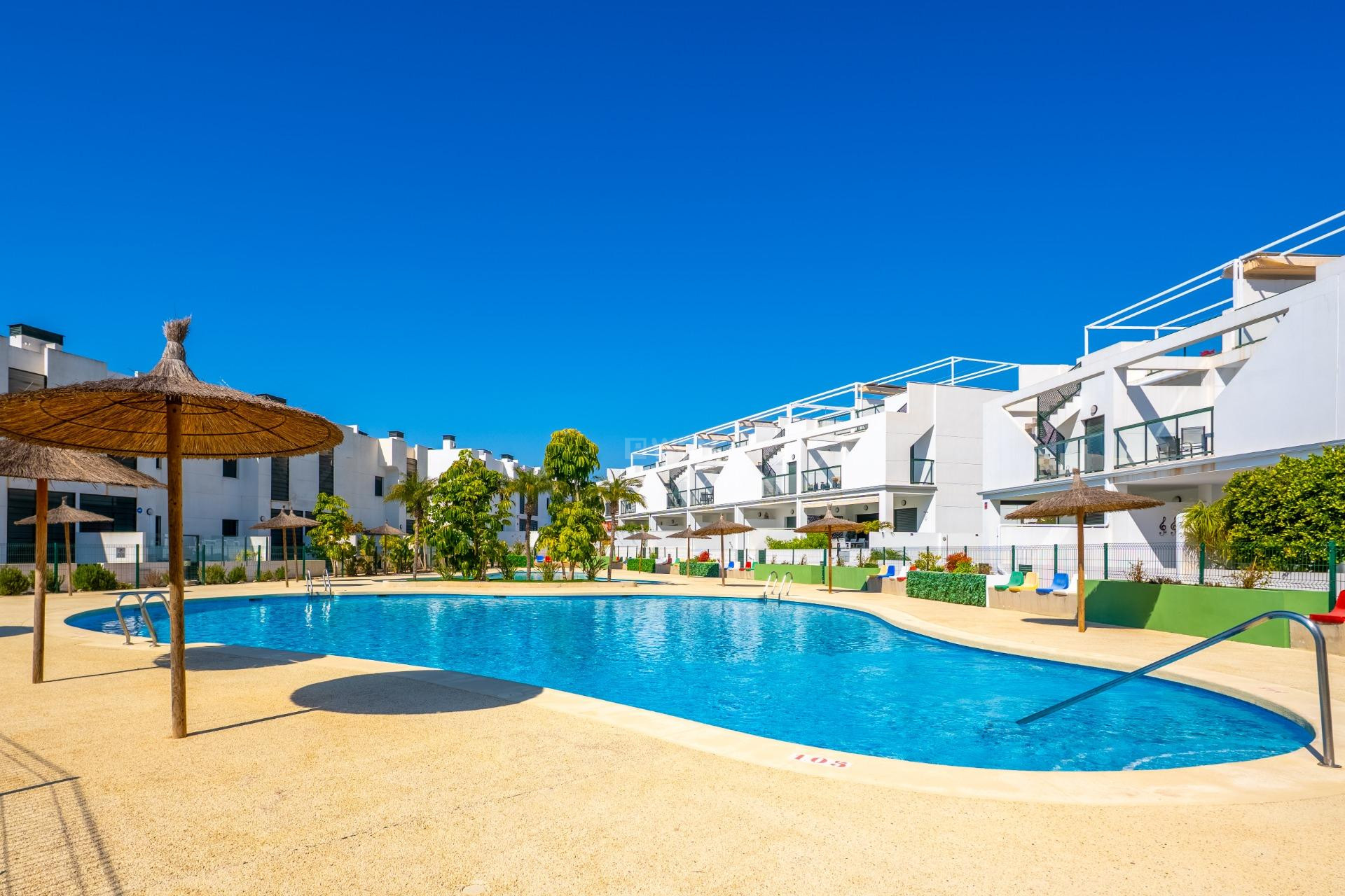 Reventa - Apartamento / piso - Pilar de la Horadada - Mil Palmeras