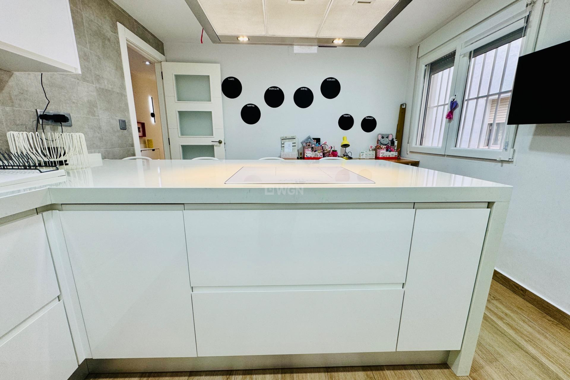 Reventa - Apartamento / piso - Pilar de la Horadada - Zona Pueblo