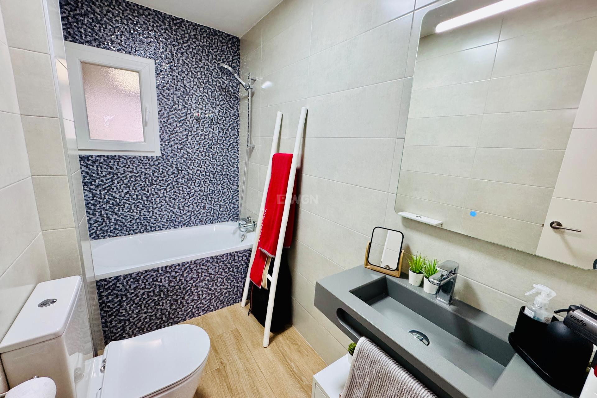 Reventa - Apartamento / piso - Pilar de la Horadada - Zona Pueblo