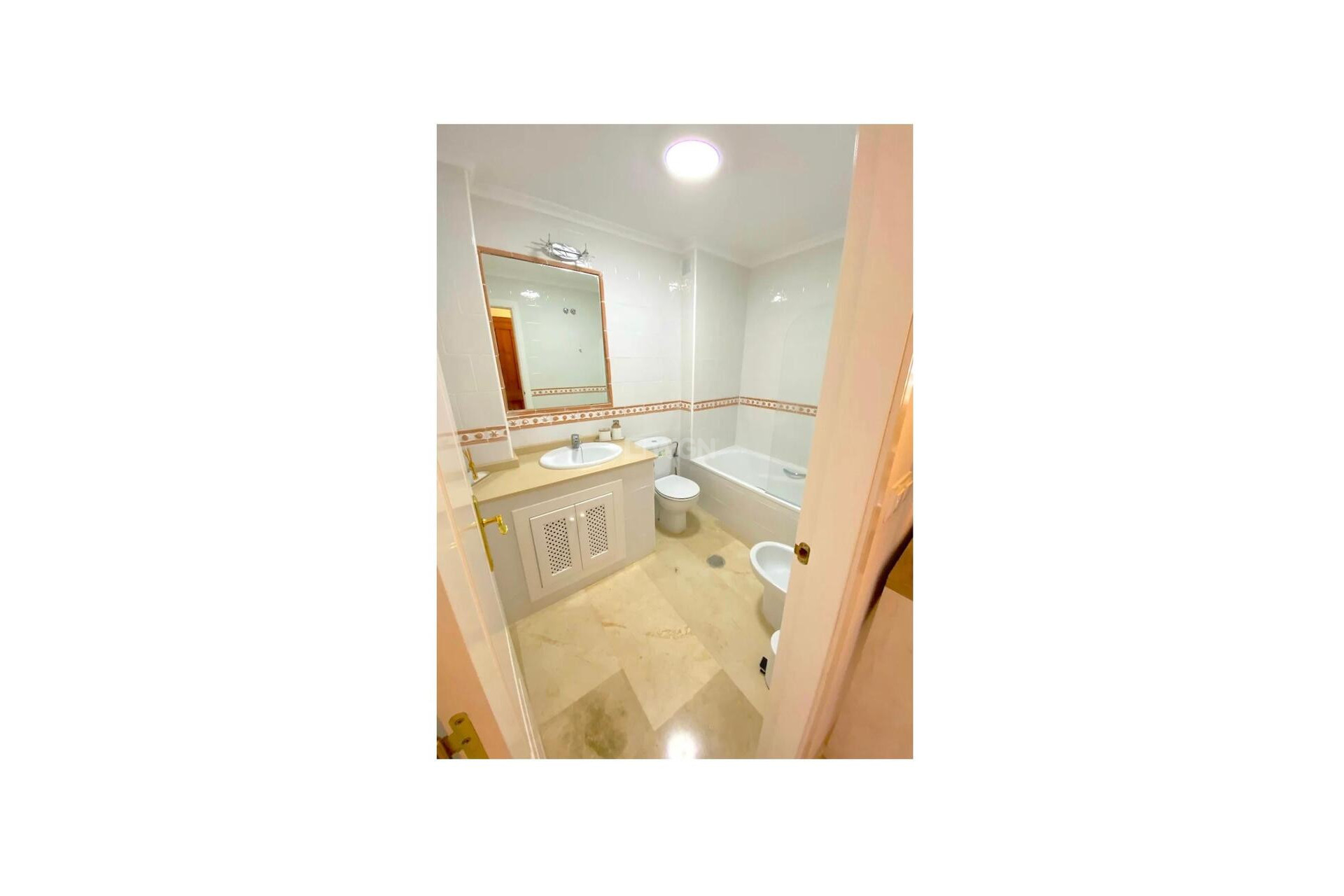 Reventa - Apartamento / piso - Playa Flamenca - Costa Blanca