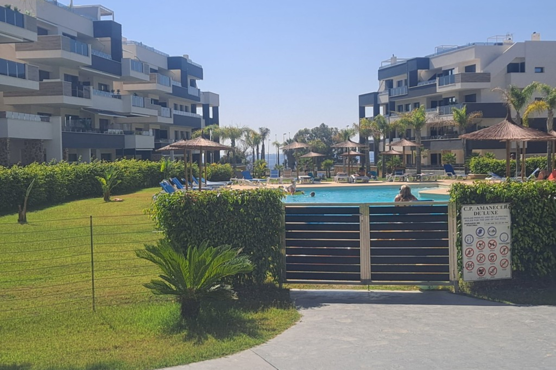 Reventa - Apartamento / piso - Playa Flamenca - Costa Blanca