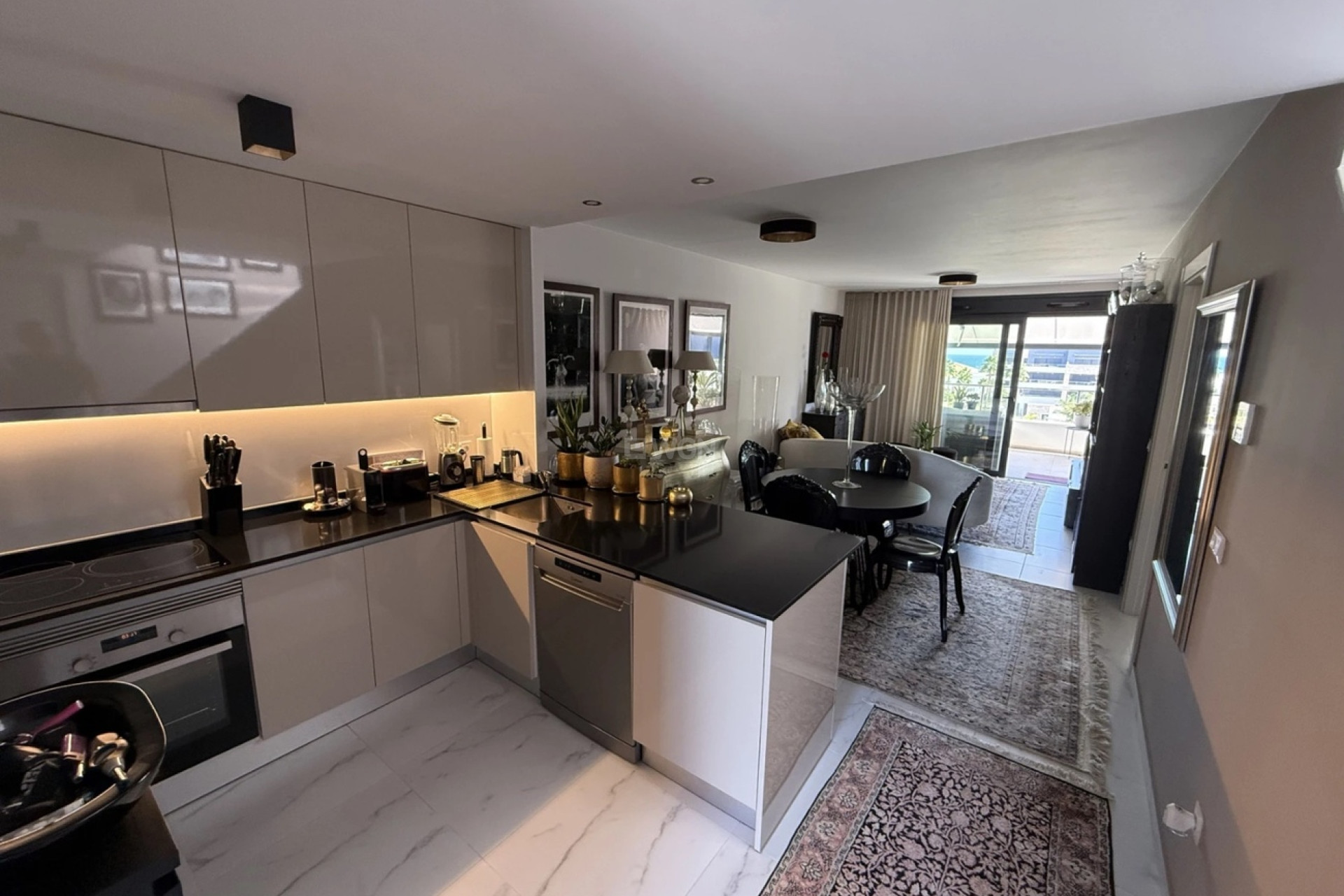 Reventa - Apartamento / piso - Playa Flamenca - Costa Blanca