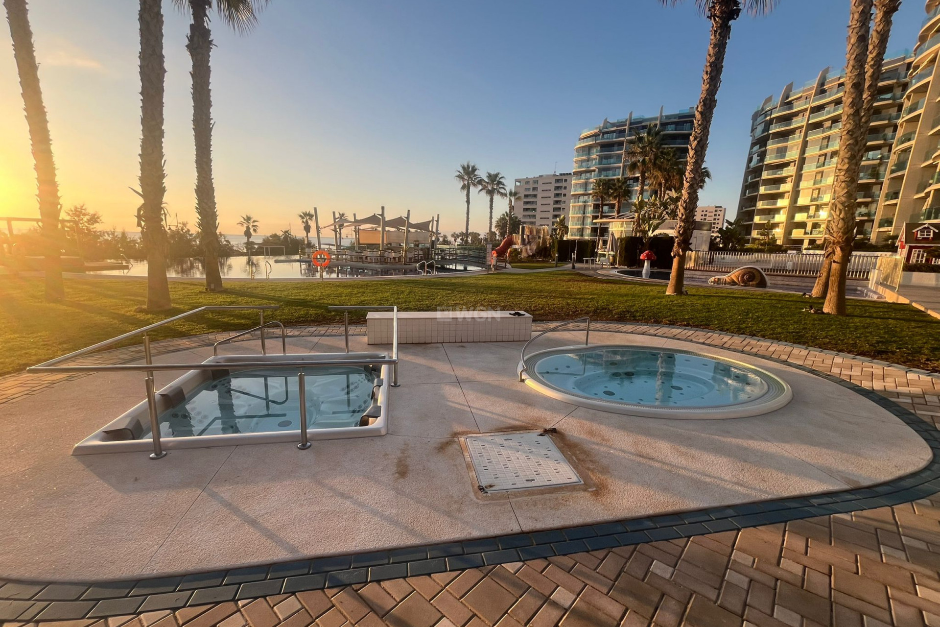 Reventa - Apartamento / piso - Punta Prima - Costa Blanca