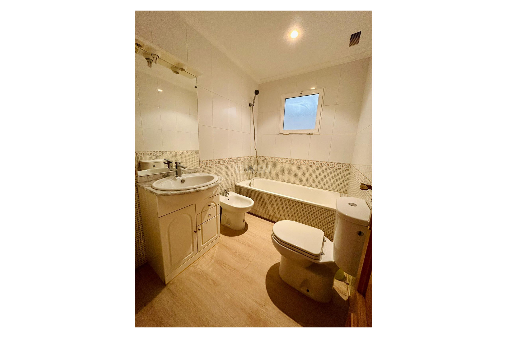 Reventa - Apartamento / piso - San Isidro - Inland