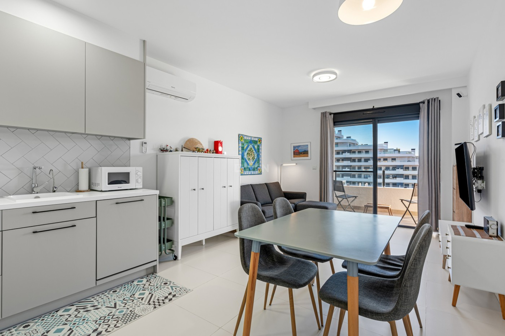 Reventa - Apartamento / piso - San Miguel de Salinas - Inland