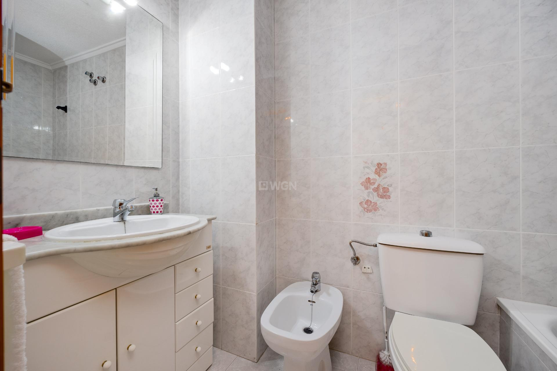 Reventa - Apartamento / piso - Torrevieja - Acequion