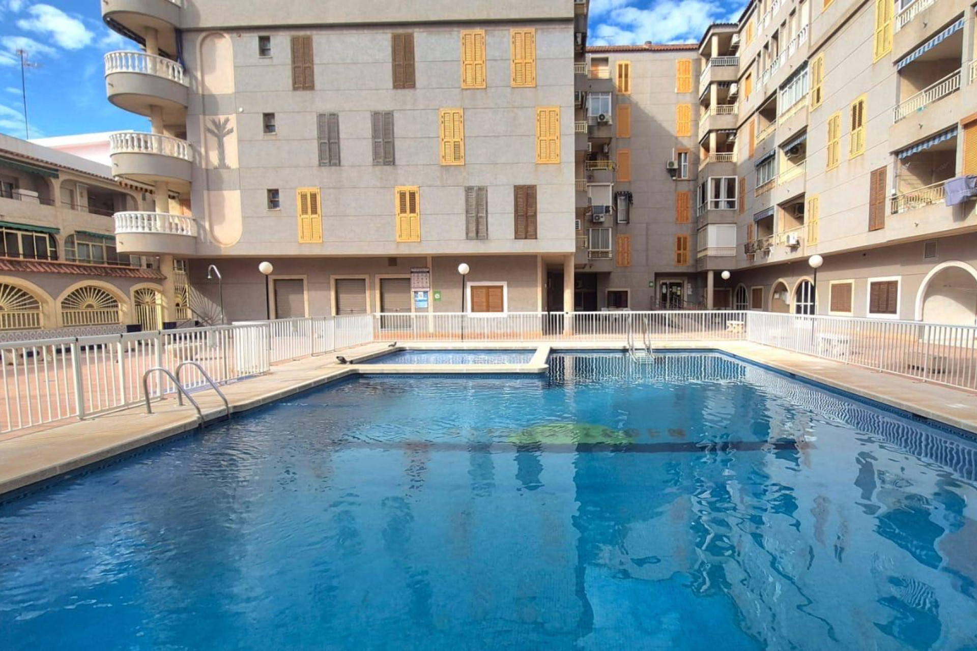 Reventa - Apartamento / piso - Torrevieja - Acequion