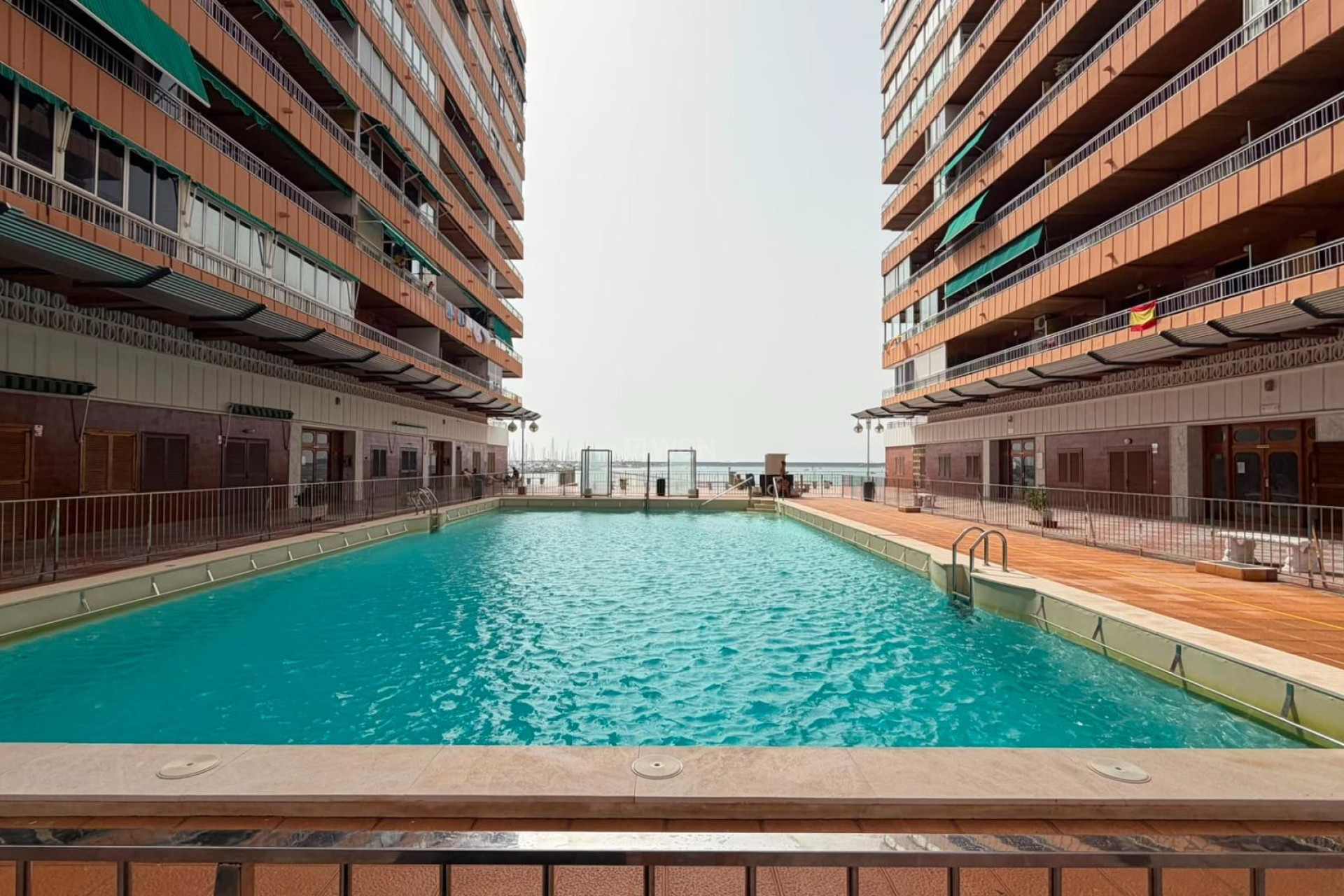 Reventa - Apartamento / piso - Torrevieja - Acequion