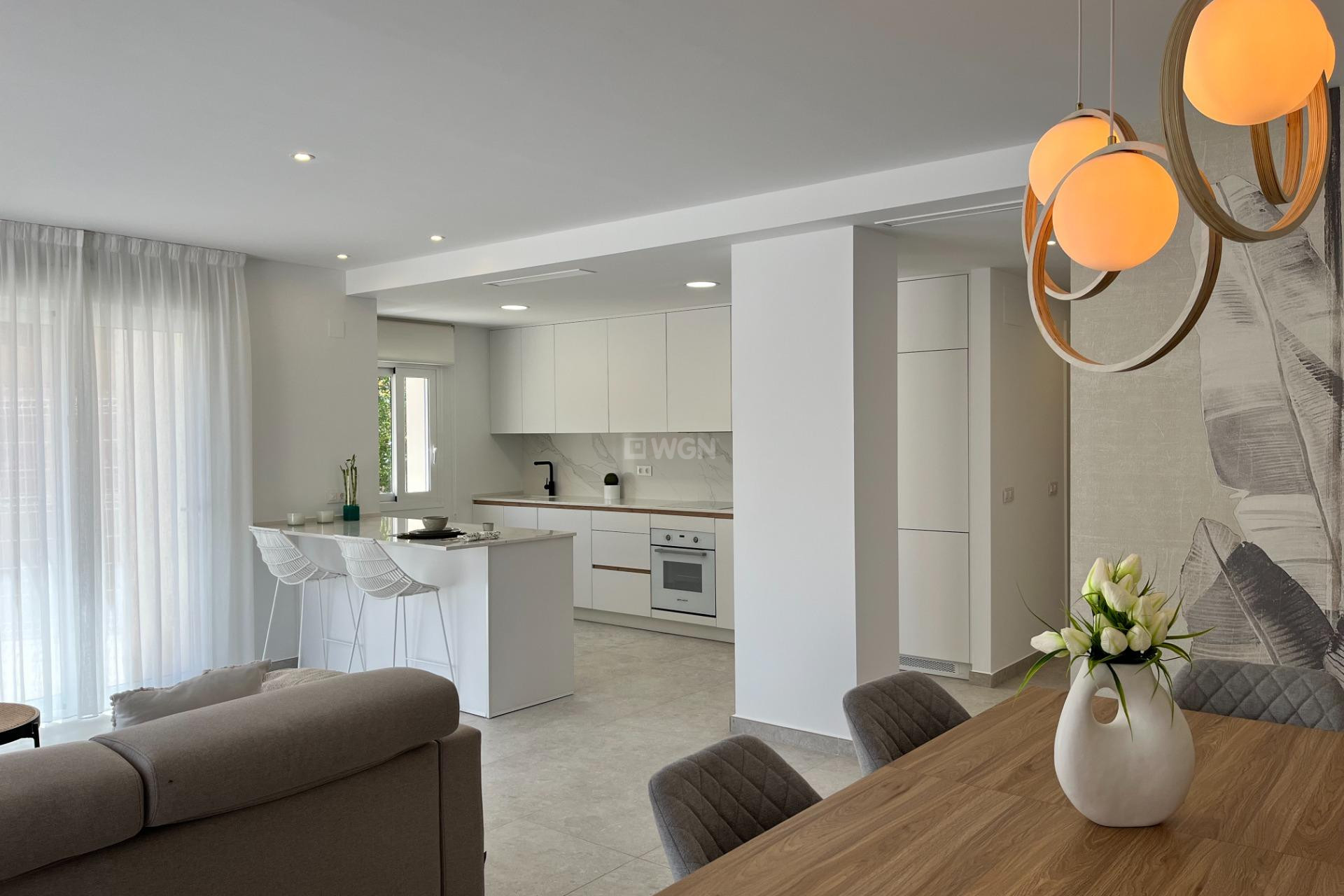 Reventa - Apartamento / piso - Torrevieja - aguas nuevas