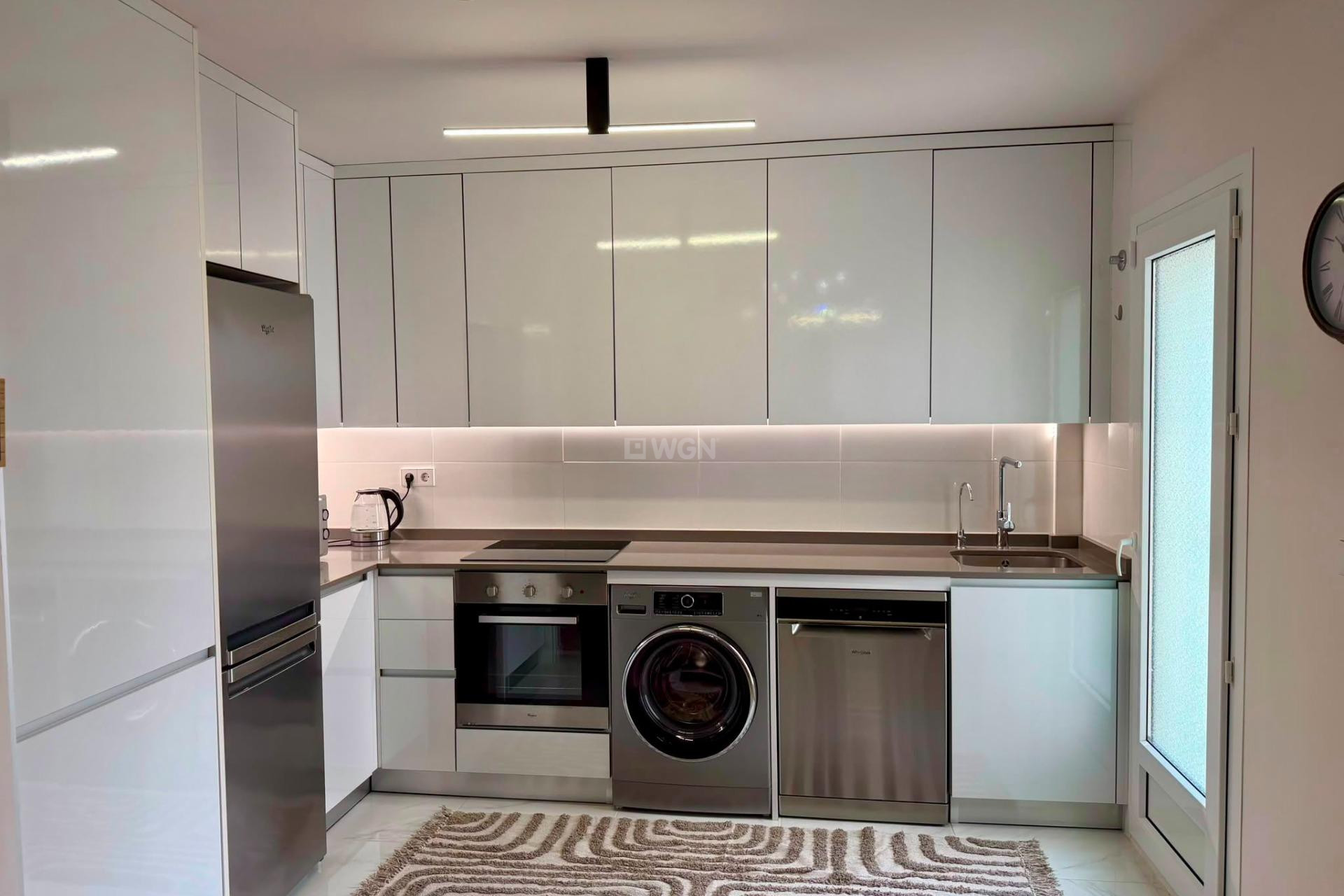 Reventa - Apartamento / piso - Torrevieja - aguas nuevas