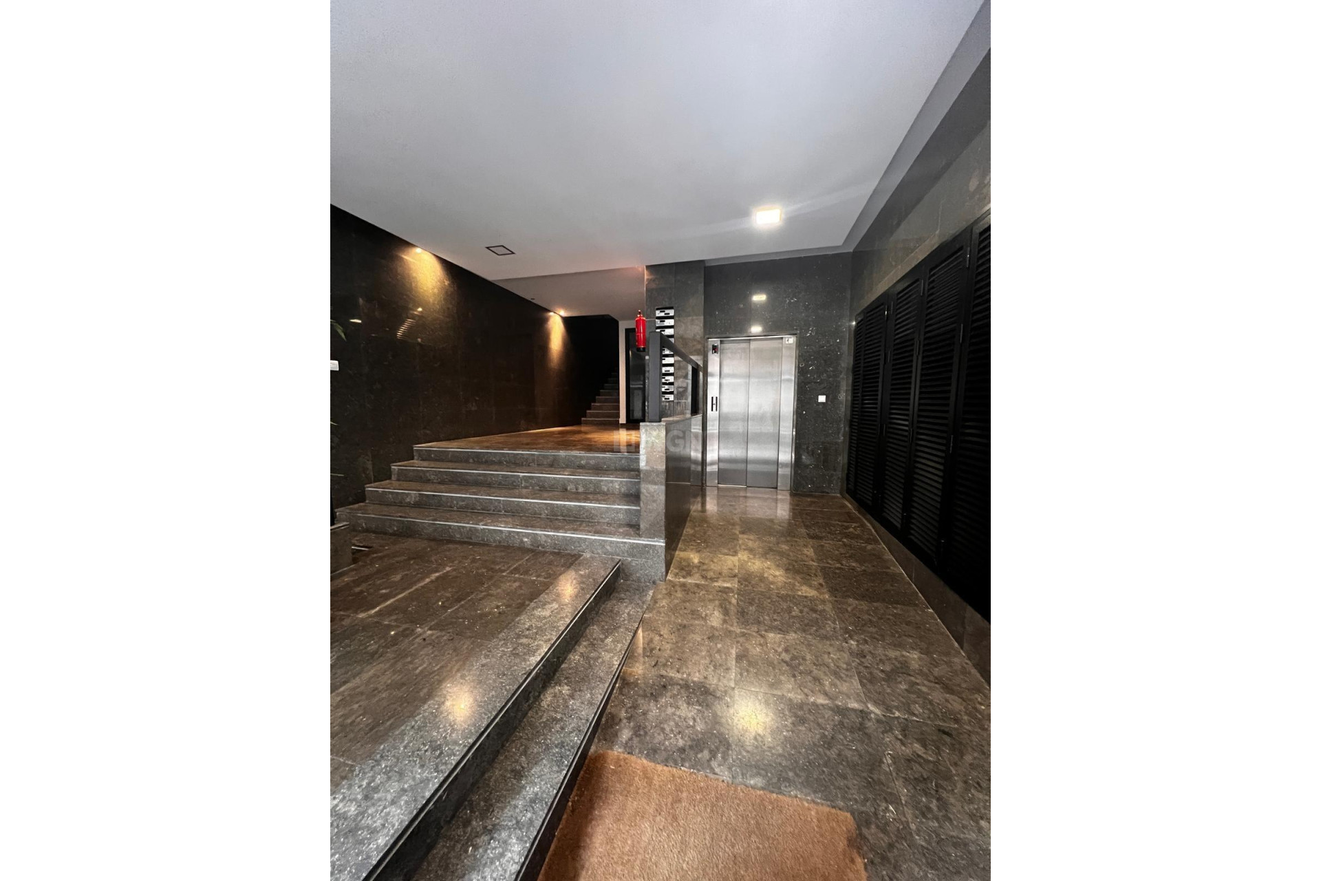 Reventa - Apartamento / piso - Torrevieja - Centro - Muelle Pesquero