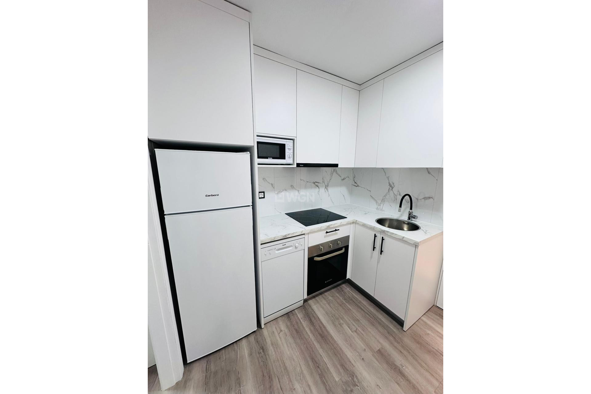 Reventa - Apartamento / piso - Torrevieja - Centro - Muelle Pesquero