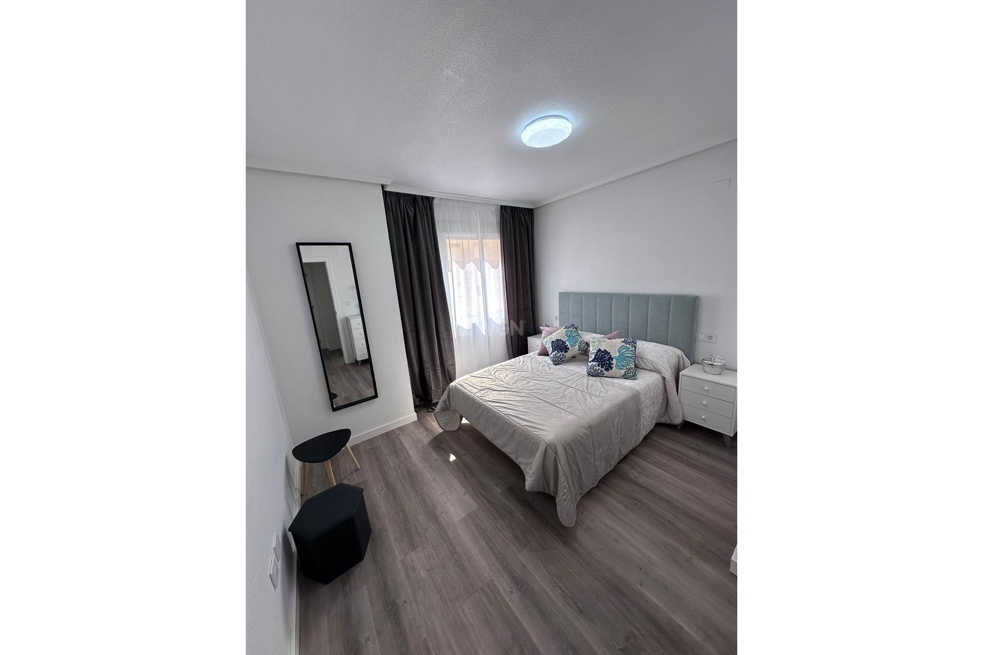 Reventa - Apartamento / piso - Torrevieja - Centro - Muelle Pesquero