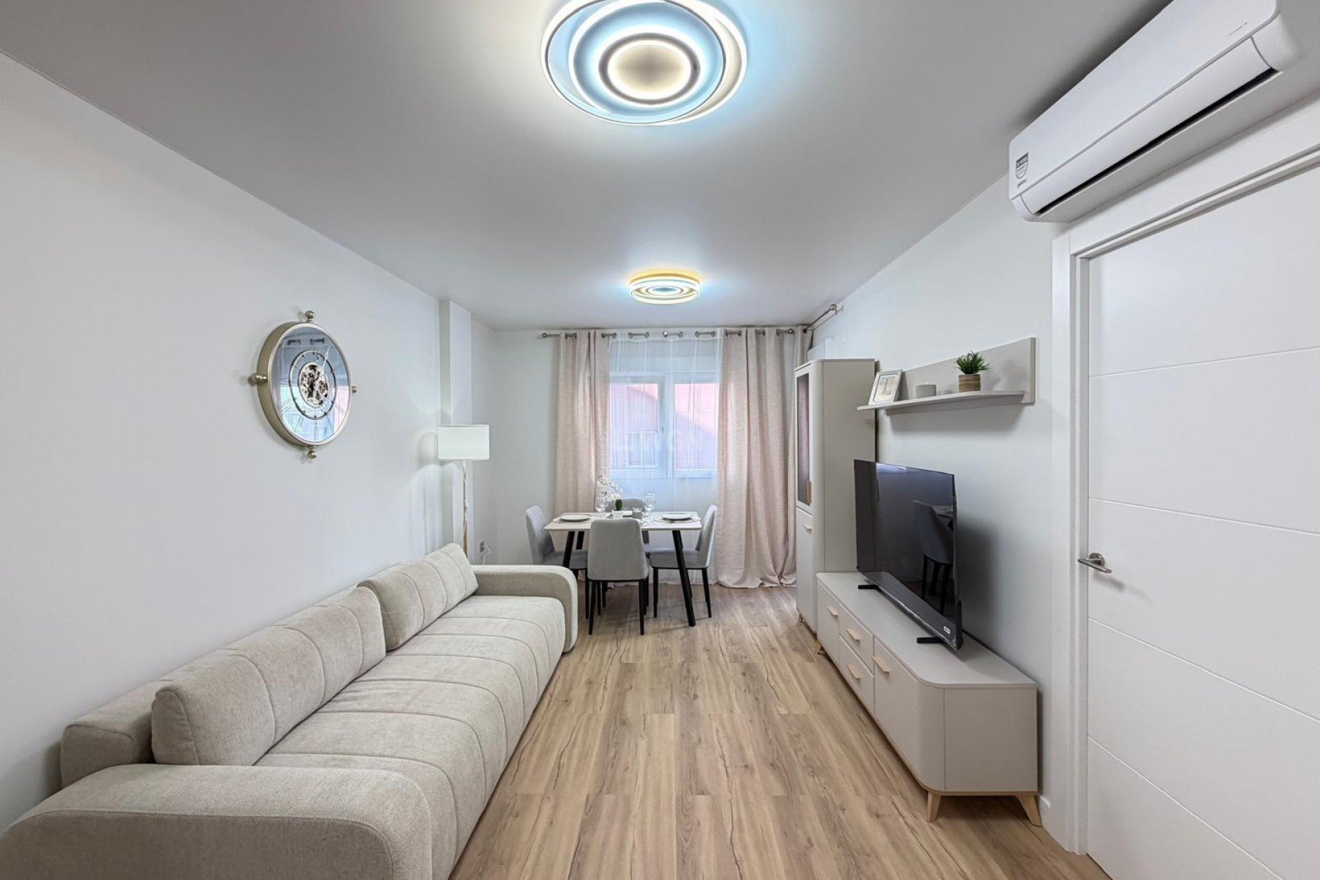 Reventa - Apartamento / piso - Torrevieja - Centro