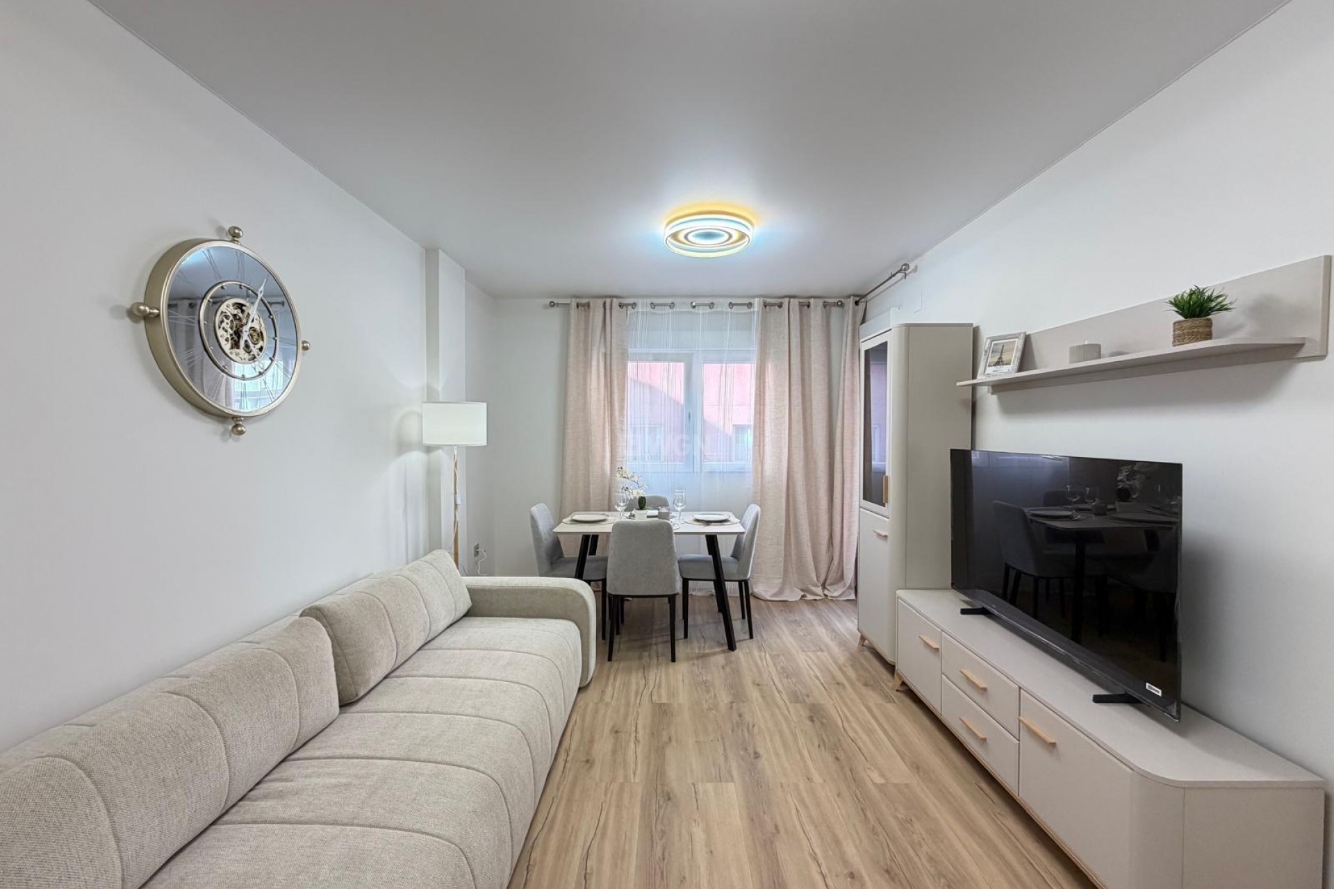 Reventa - Apartamento / piso - Torrevieja - Centro