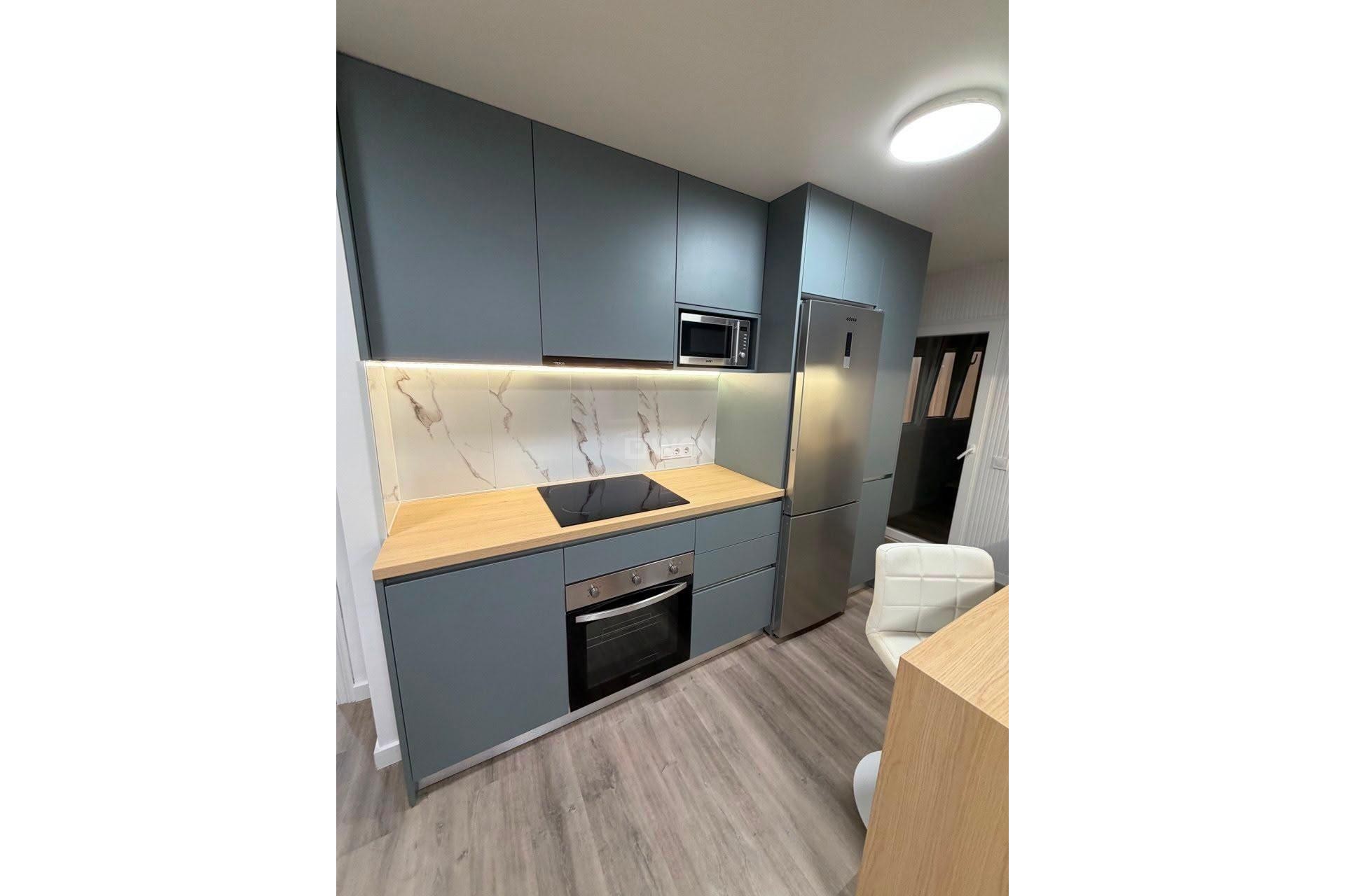 Reventa - Apartamento / piso - Torrevieja - Centro