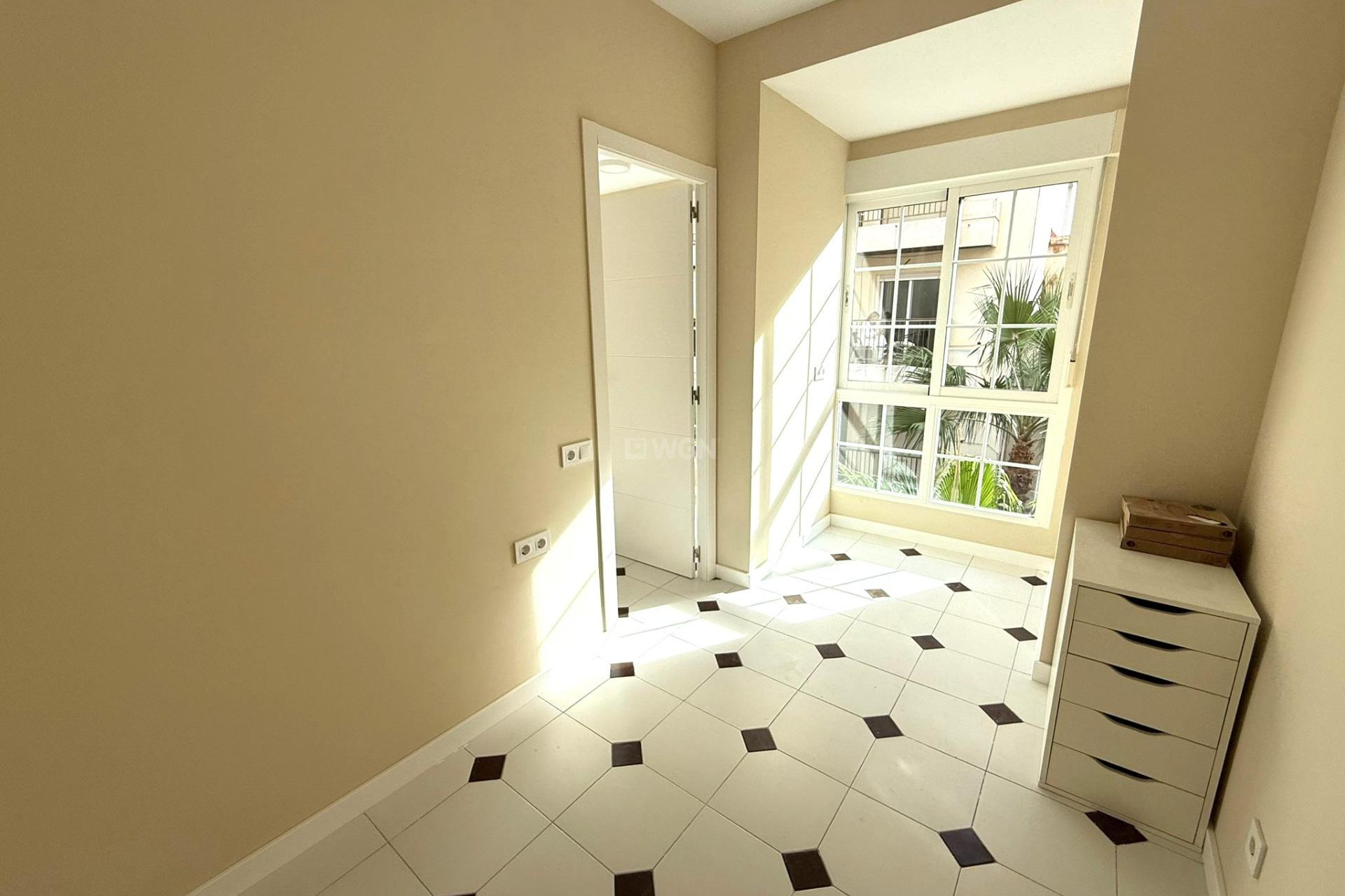 Reventa - Apartamento / piso - Torrevieja - Centro