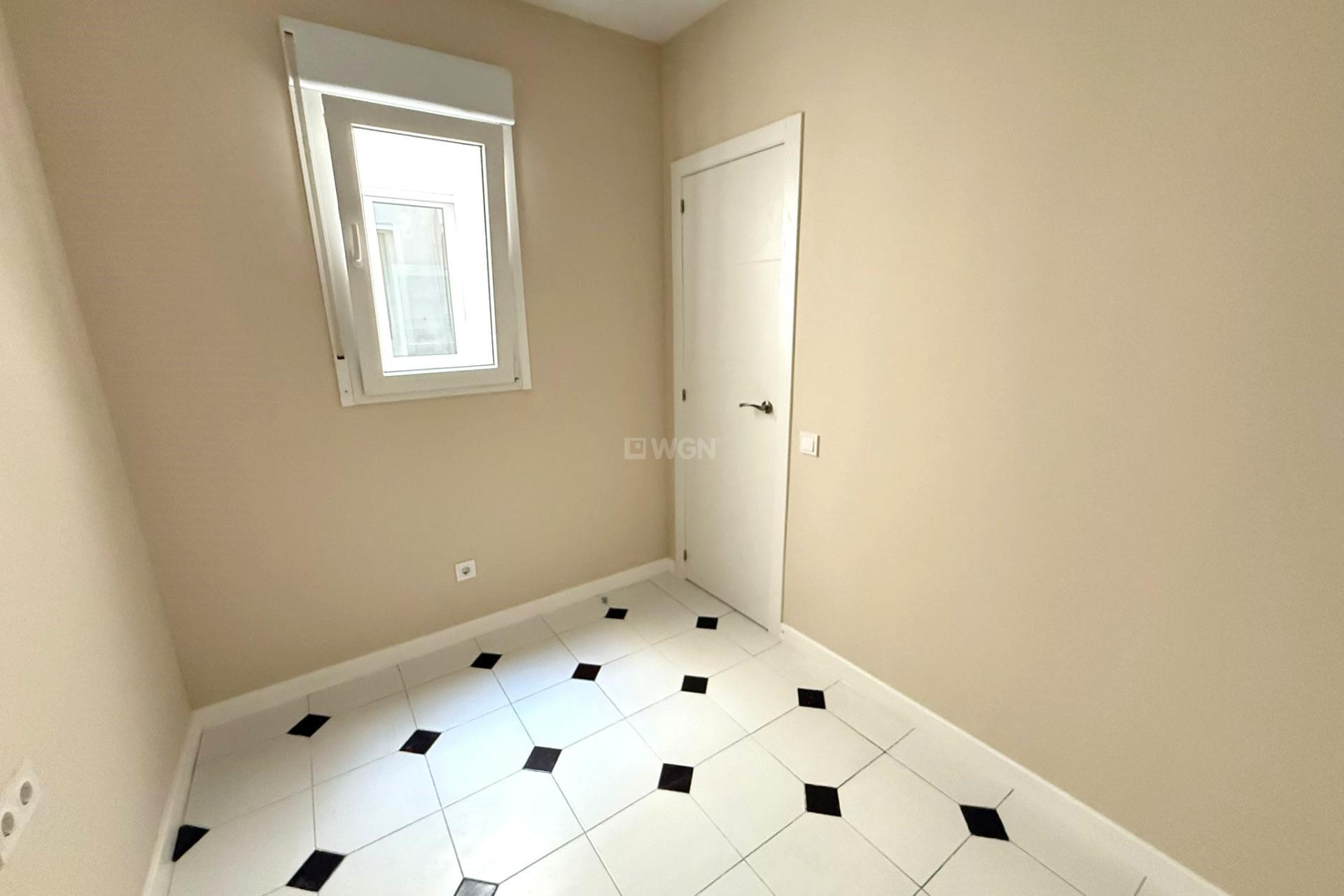 Reventa - Apartamento / piso - Torrevieja - Centro