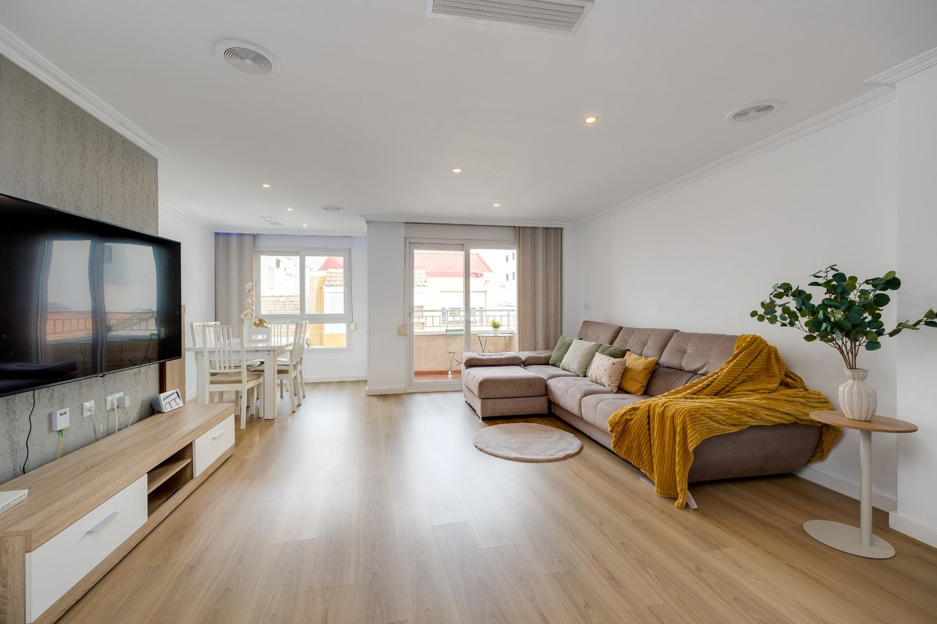 Reventa - Apartamento / piso - Torrevieja - Centro