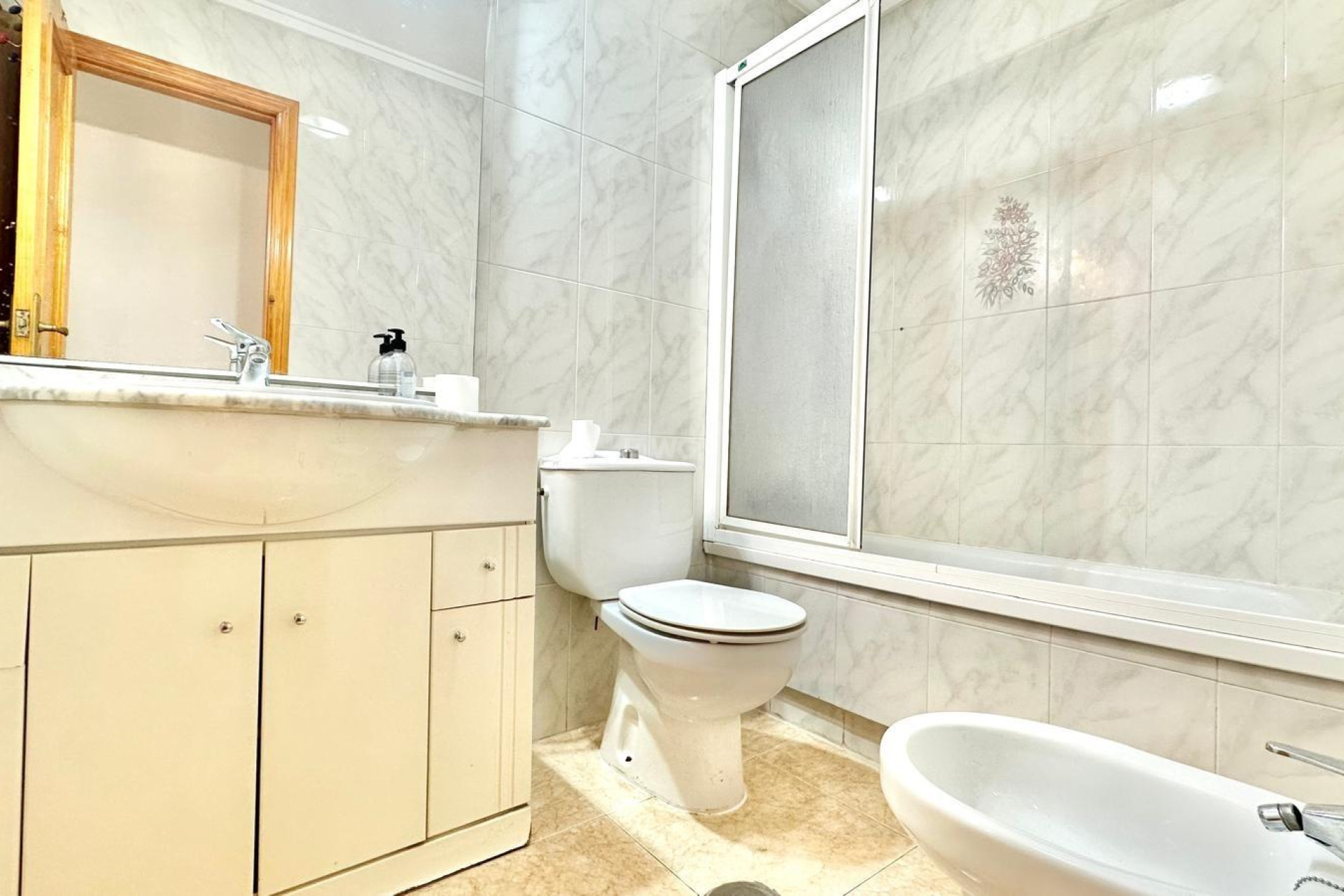 Reventa - Apartamento / piso - Torrevieja - Centro