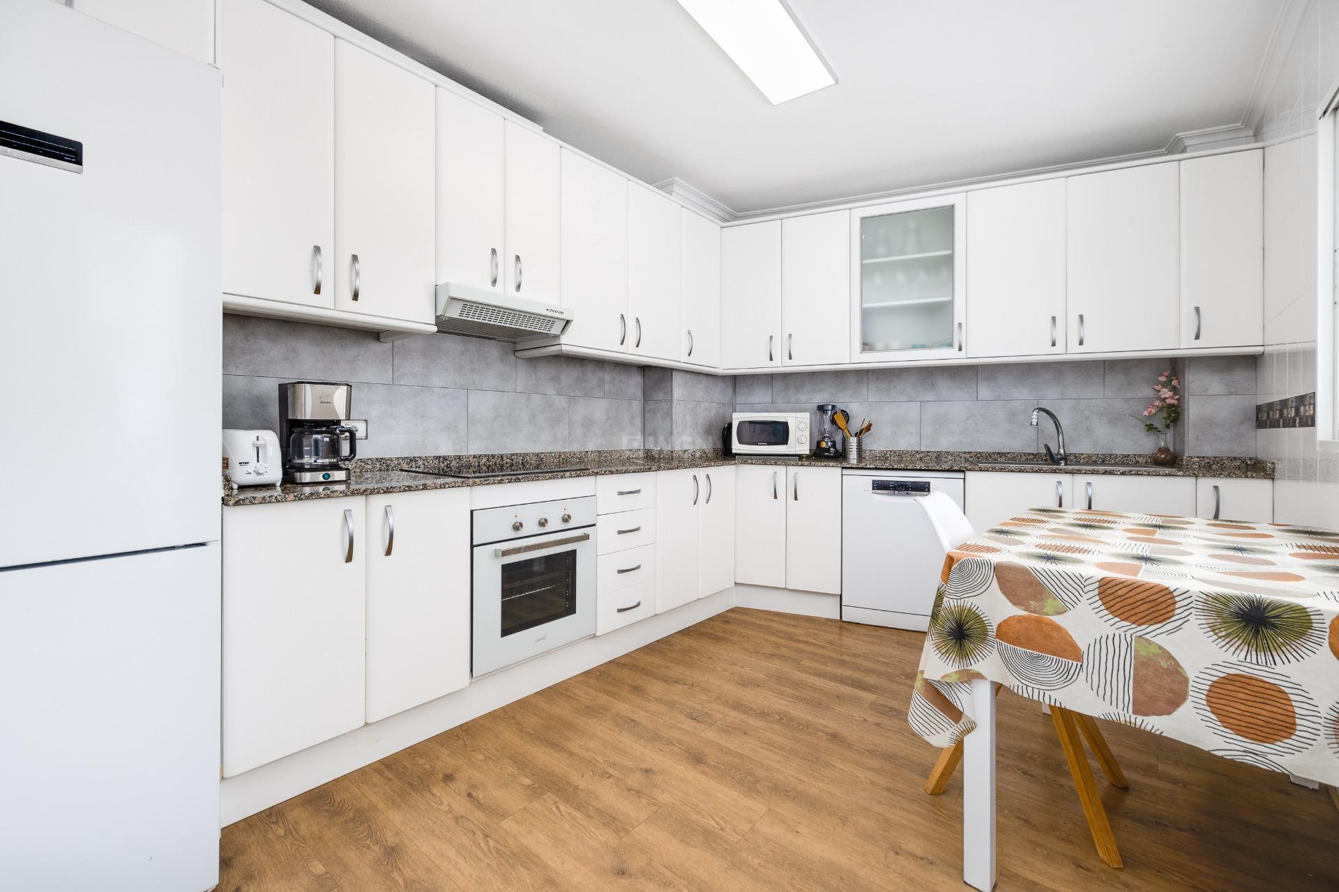 Reventa - Apartamento / piso - Torrevieja - Centro