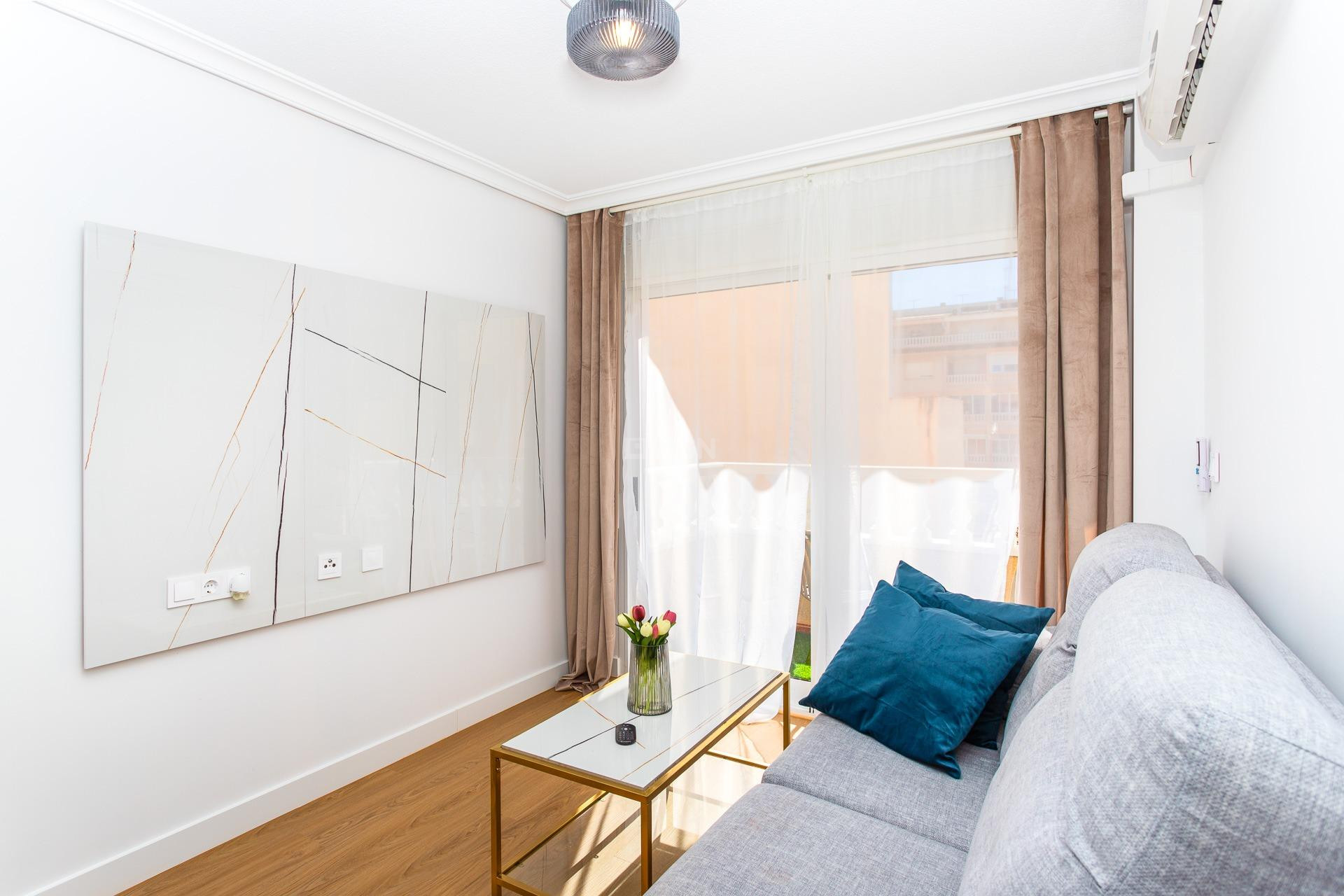 Reventa - Apartamento / piso - Torrevieja - Centro